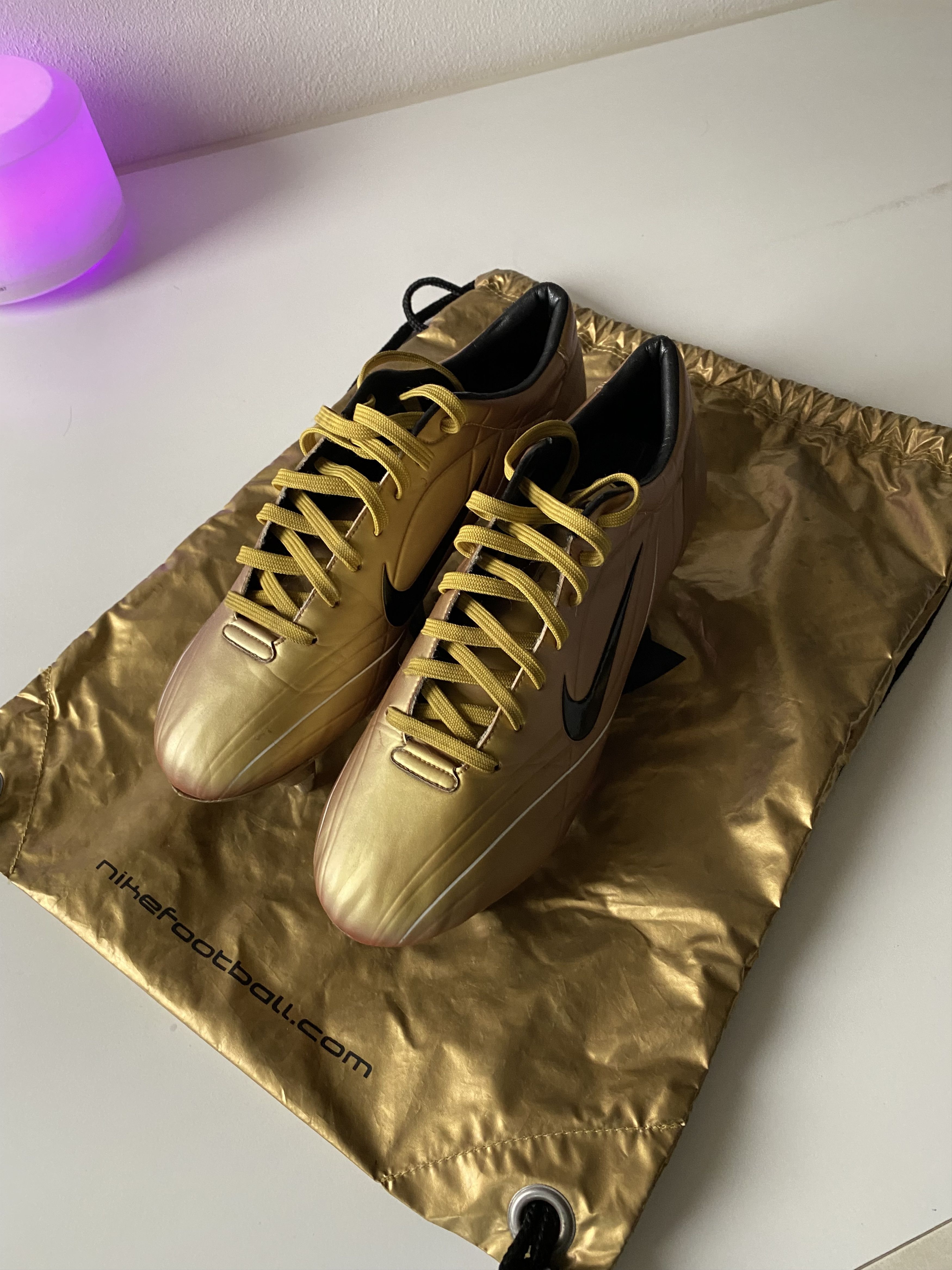 nike mercurial 2004