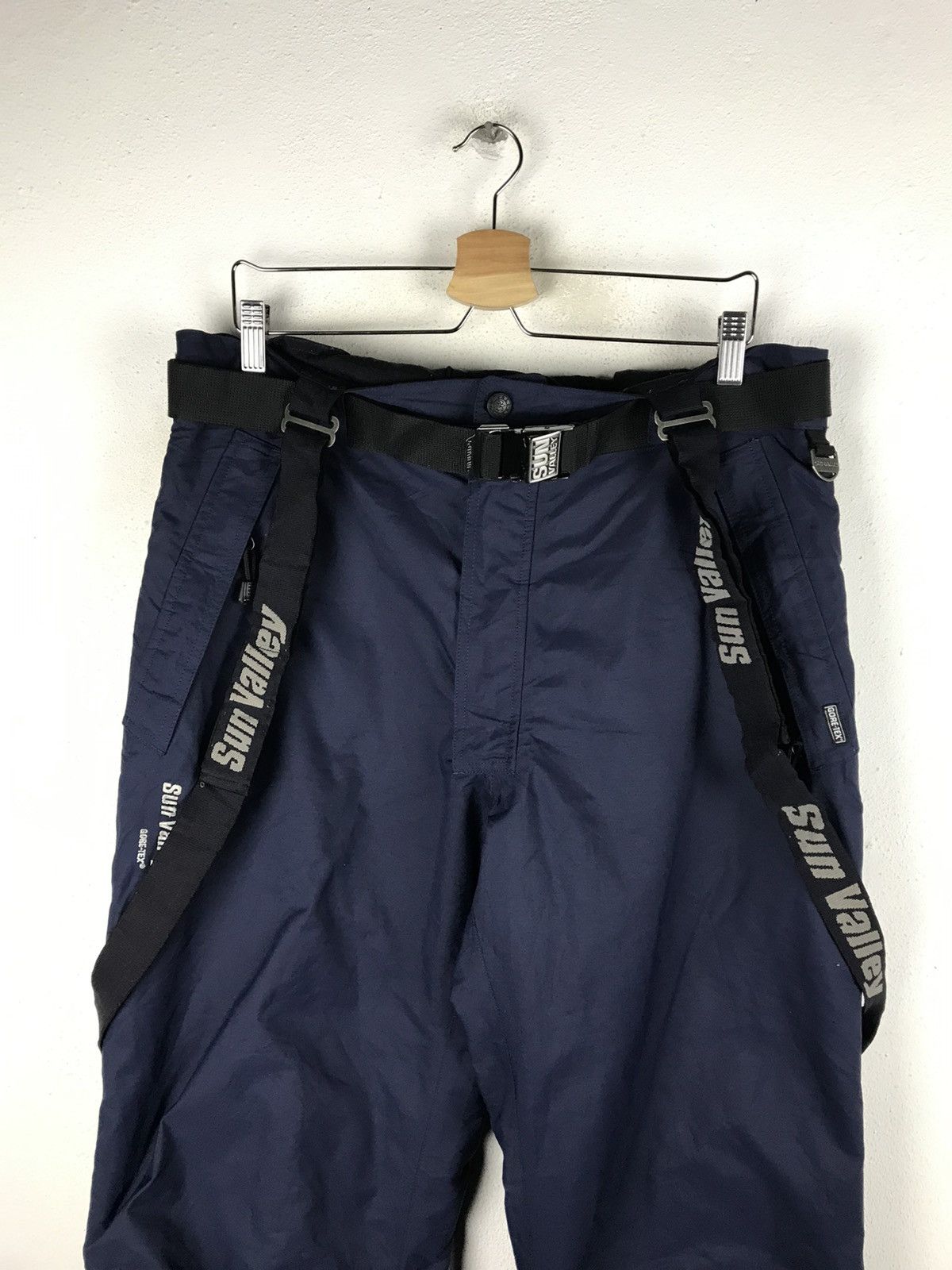 Japanese Brand 🔥SALE🔥SUN VALLEY BIB PANTS GORE-TEX Size US 38 / EU 54 - 4 Thumbnail