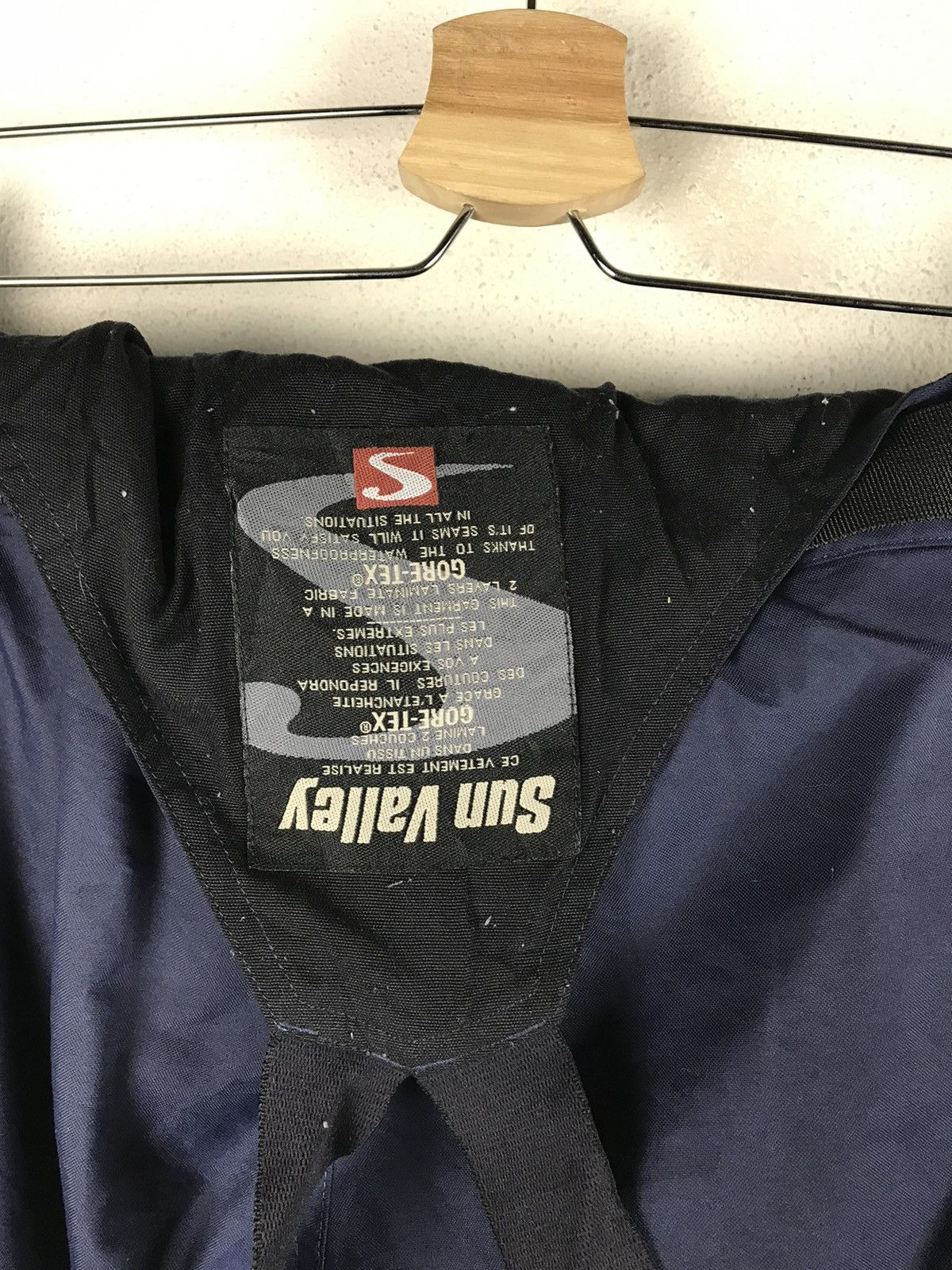 Japanese Brand 🔥SALE🔥SUN VALLEY BIB PANTS GORE-TEX Size US 38 / EU 54 - 8 Thumbnail