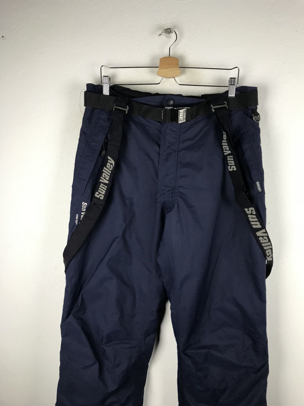 Japanese Brand 🔥SALE🔥SUN VALLEY BIB PANTS GORE-TEX Size US 38 / EU 54 - 3 Thumbnail