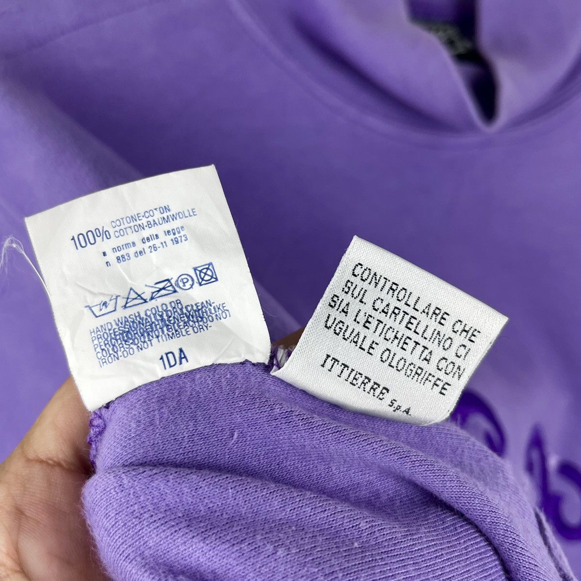 Versace Vintage Versace Embroidered Logo Made In Italy Sweatshirt Size US S / EU 44-46 / 1 - 8 Thumbnail