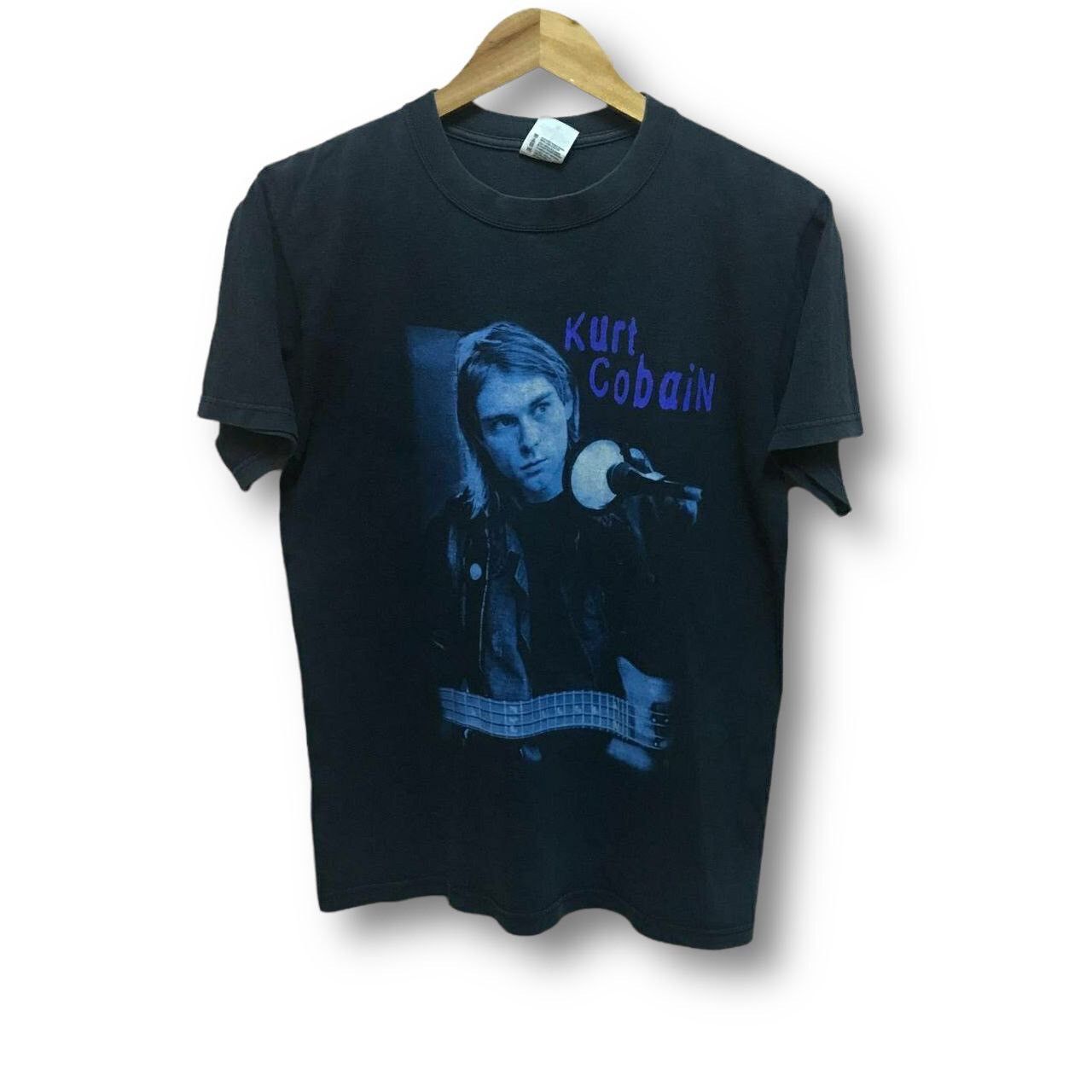 Nirvana × Vintage Vintage Kurt Cobain Nirvana Grunge T Shirt Size US S / EU 44-46 / 1 - 1 Thumbnail
