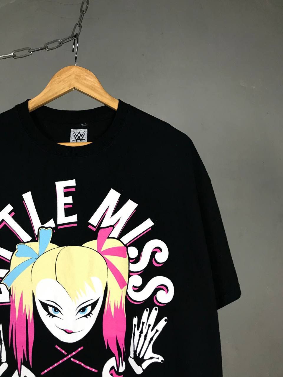 WWE Alexa Bliss WWE WWF wrestling vintage overprinted tee Size US XL / EU 56 / 4 - 2 Thumbnail