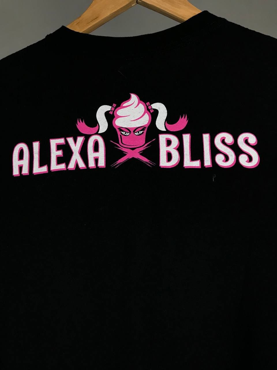 WWE Alexa Bliss WWE WWF wrestling vintage overprinted tee Size US XL / EU 56 / 4 - 8 Thumbnail