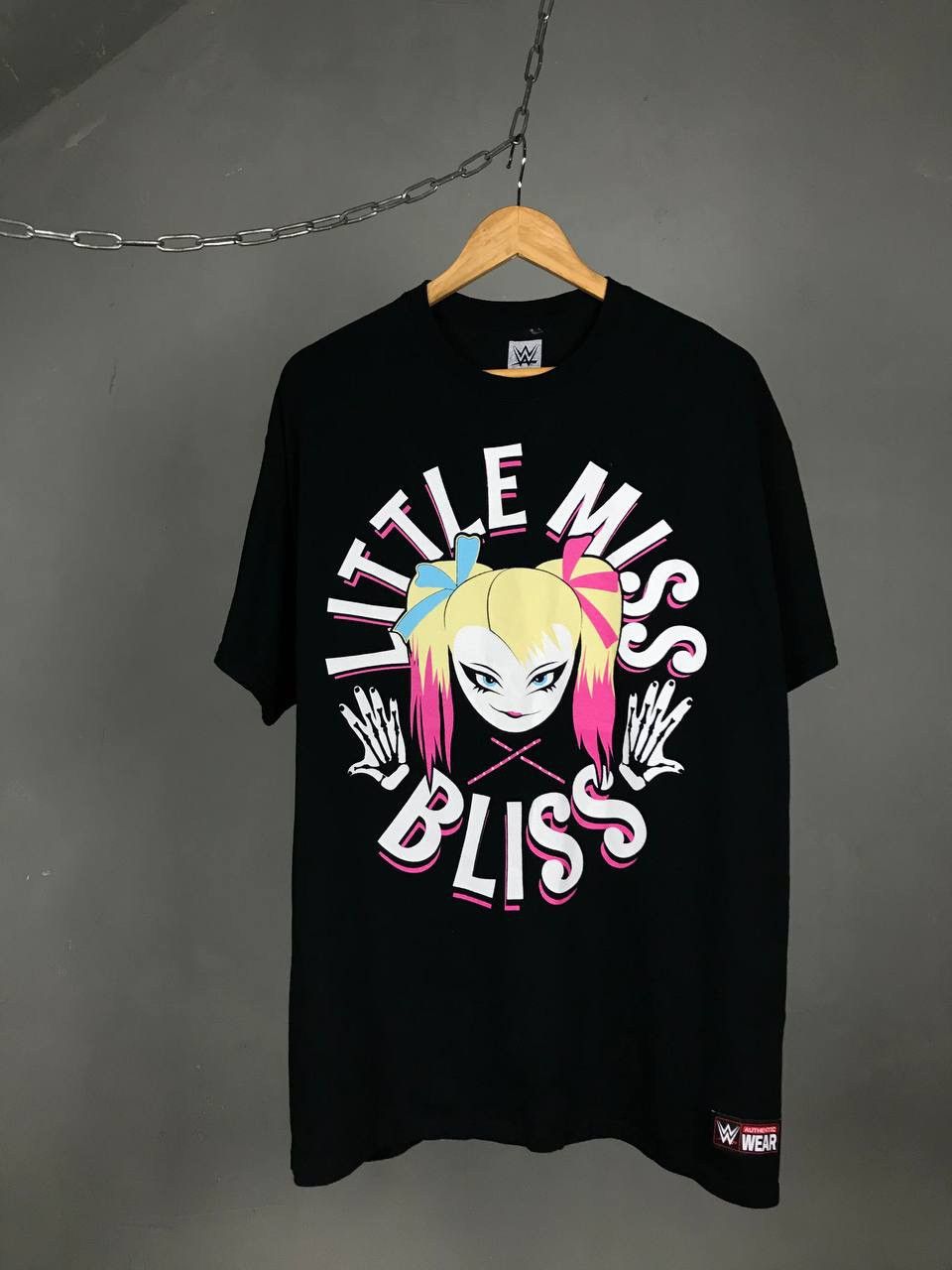 WWE Alexa Bliss WWE WWF wrestling vintage overprinted tee Size US XL / EU 56 / 4 - 1 Thumbnail