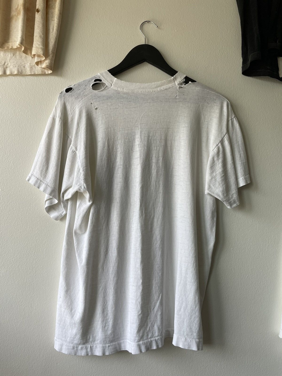 Vintage VINTAGE THRASHED FRATERNITY T-SHIRT Size US L / EU 52-54 / 3 - 8 Thumbnail
