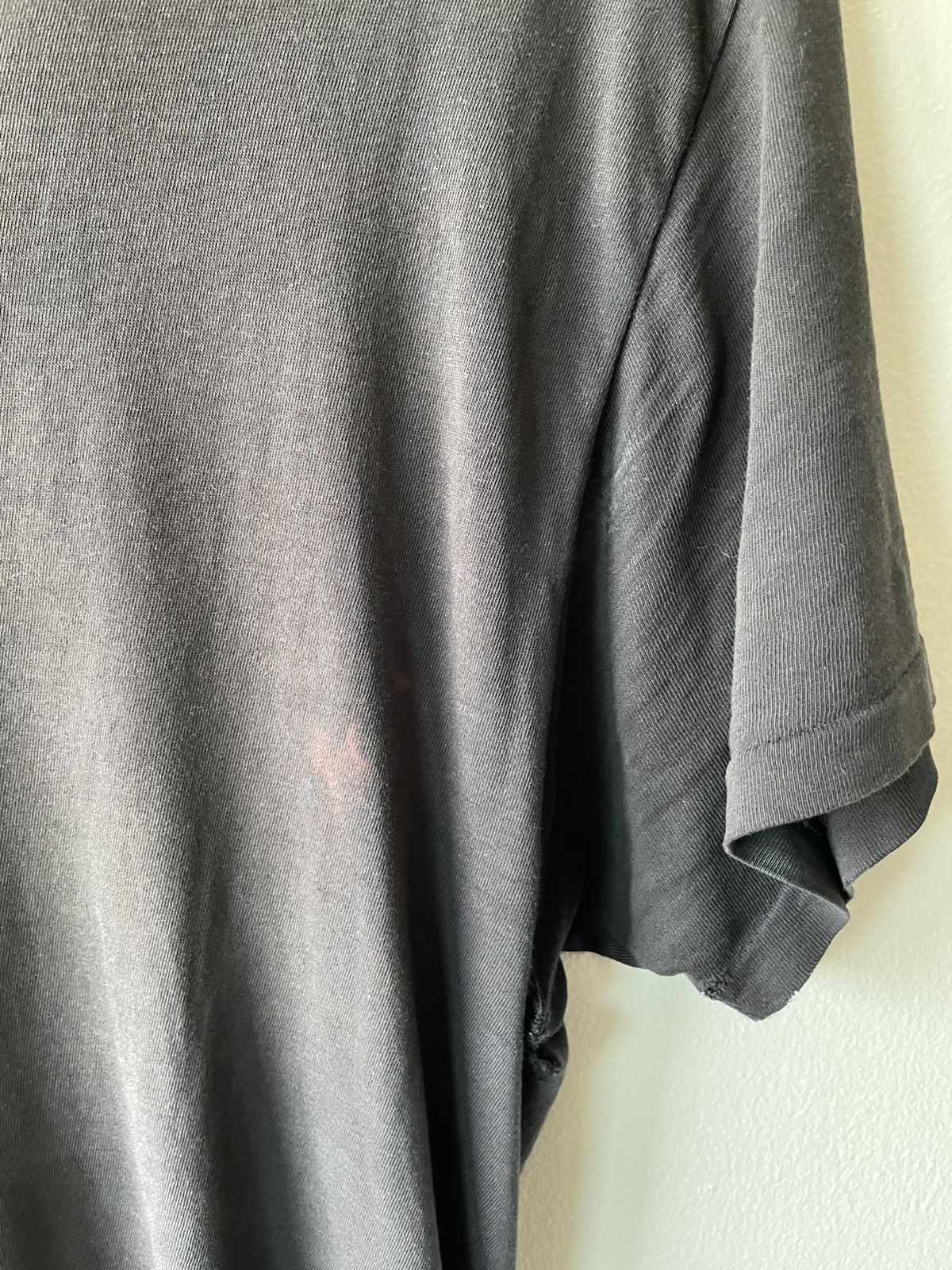 Vintage VINTAGE THRASHED FADED BLACK T-SHIRT Size US L / EU 52-54 / 3 - 7 Thumbnail