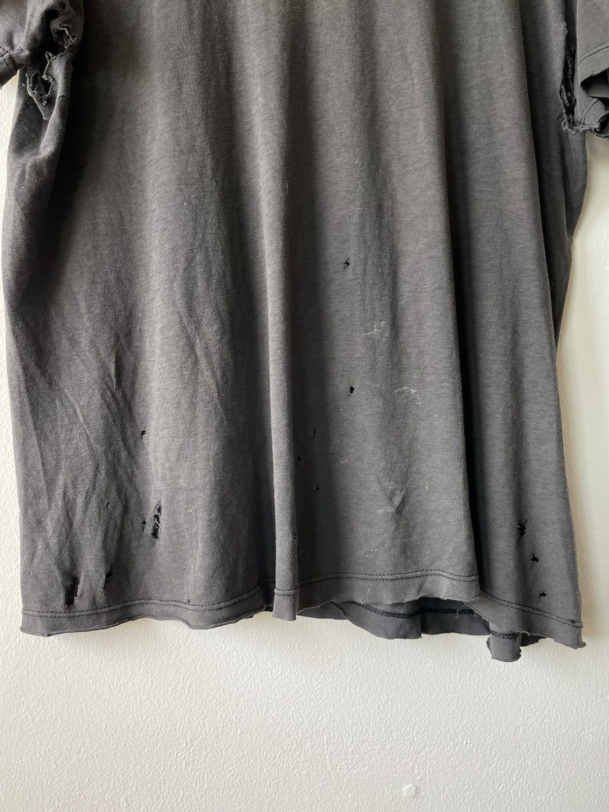 Vintage VINTAGE THRASHED FADED CALVIN KLEIN T-SHIRT Size US L / EU 52-54 / 3 - 6 Thumbnail