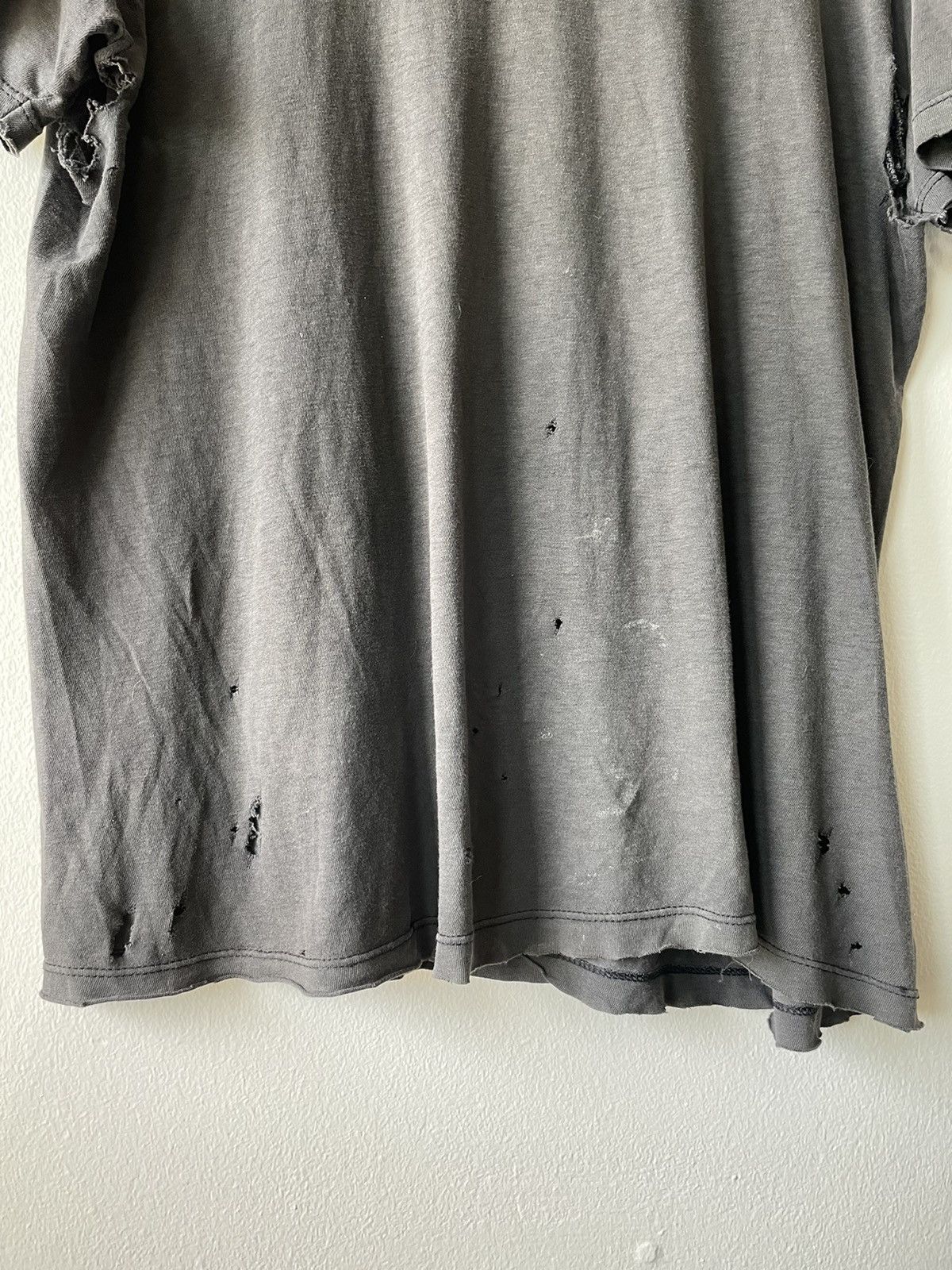 Vintage VINTAGE THRASHED FADED CALVIN KLEIN T-SHIRT Size US L / EU 52-54 / 3 - 5 Thumbnail