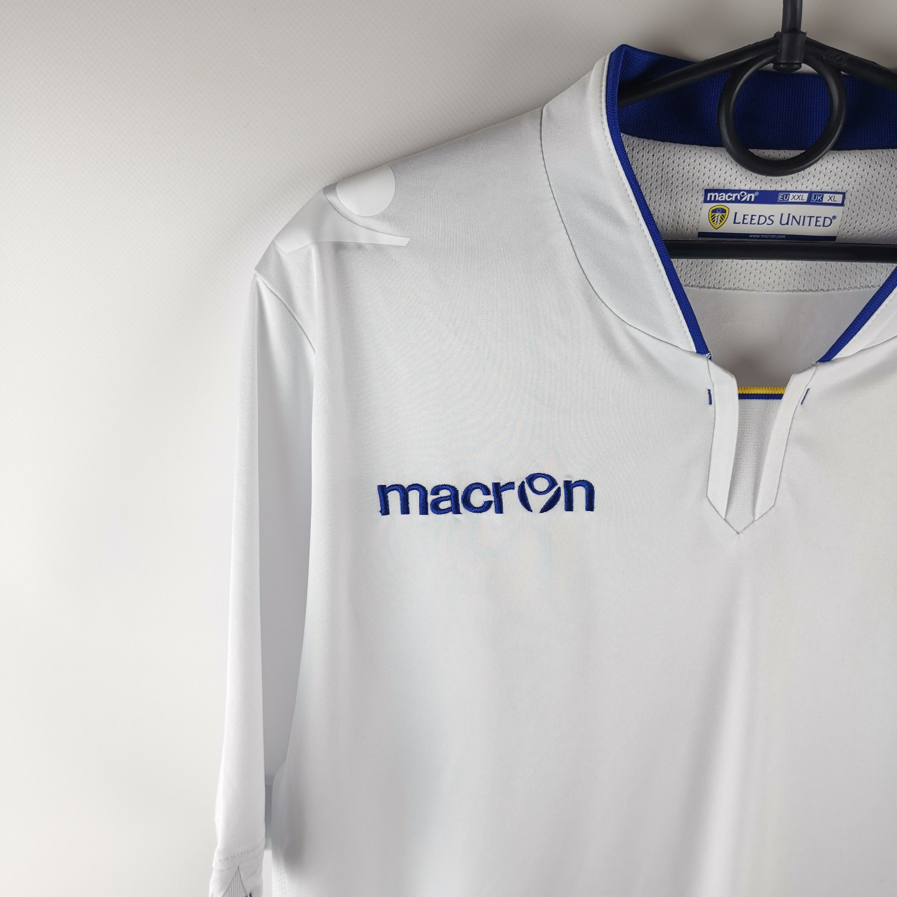 Macron Macron Leeds United 2014 2015 home soccer jersey football Size US XL / EU 56 / 4 - 4 Thumbnail