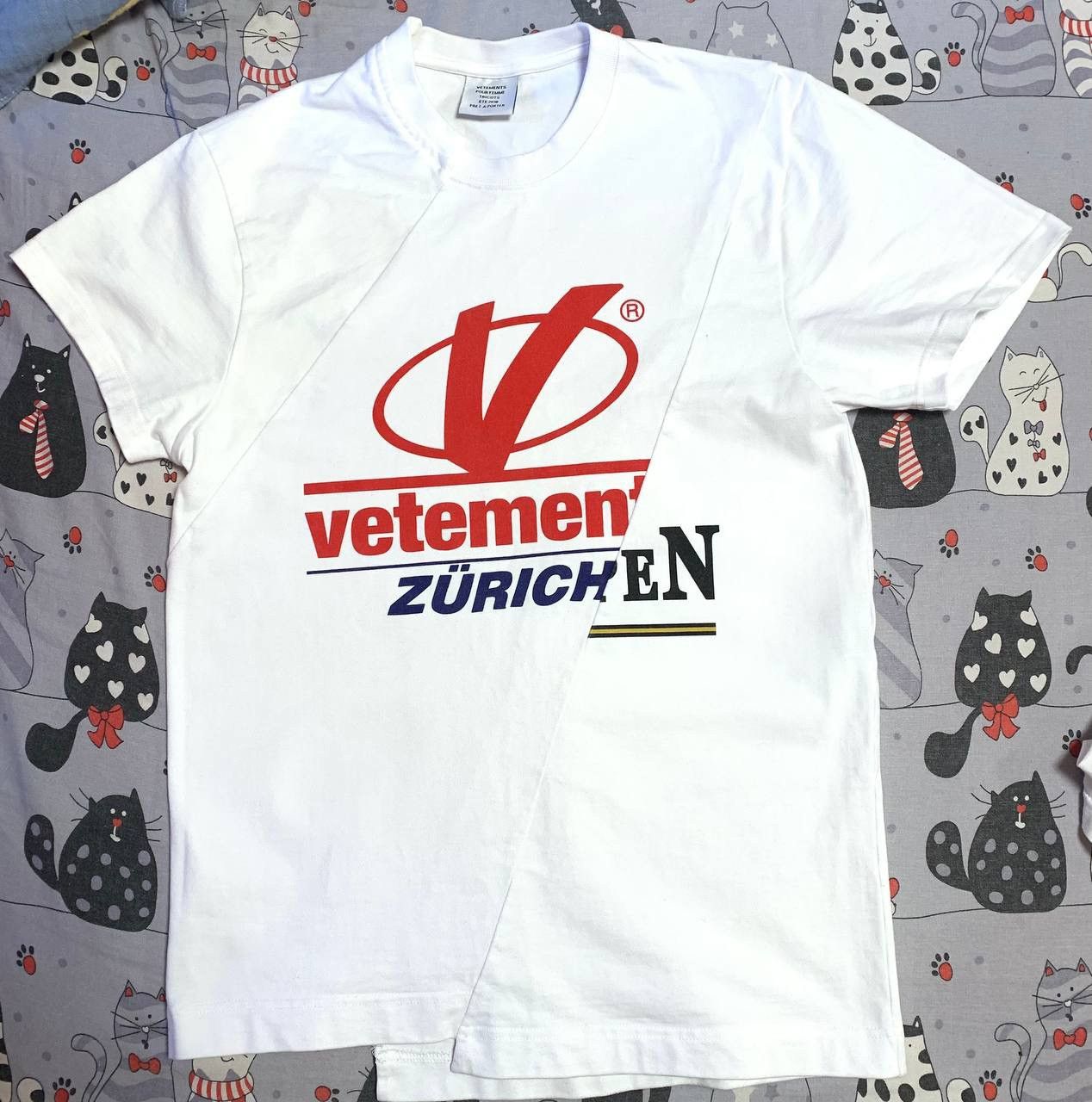 VETEMENTS ZÜRICHEN Tシャツ Vetements × Vintage Vetements Zurich Tee T-shirt | Grailed