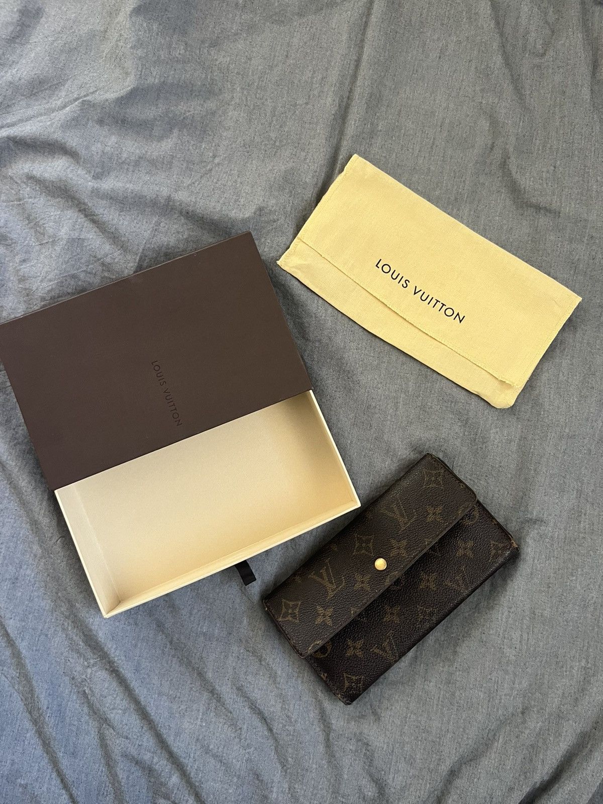 90s/Y2k Louis Vuitton Checkbook Wallet