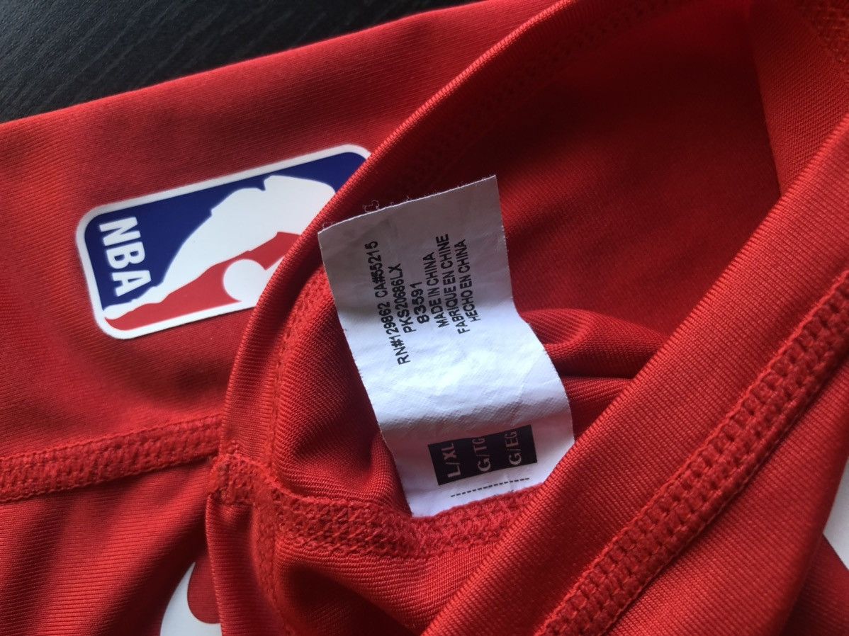 NBA × Nike × Supreme Red Box Logo NBA Shooting Sleeves L/XL DS Size ONE SIZE - 3 Thumbnail