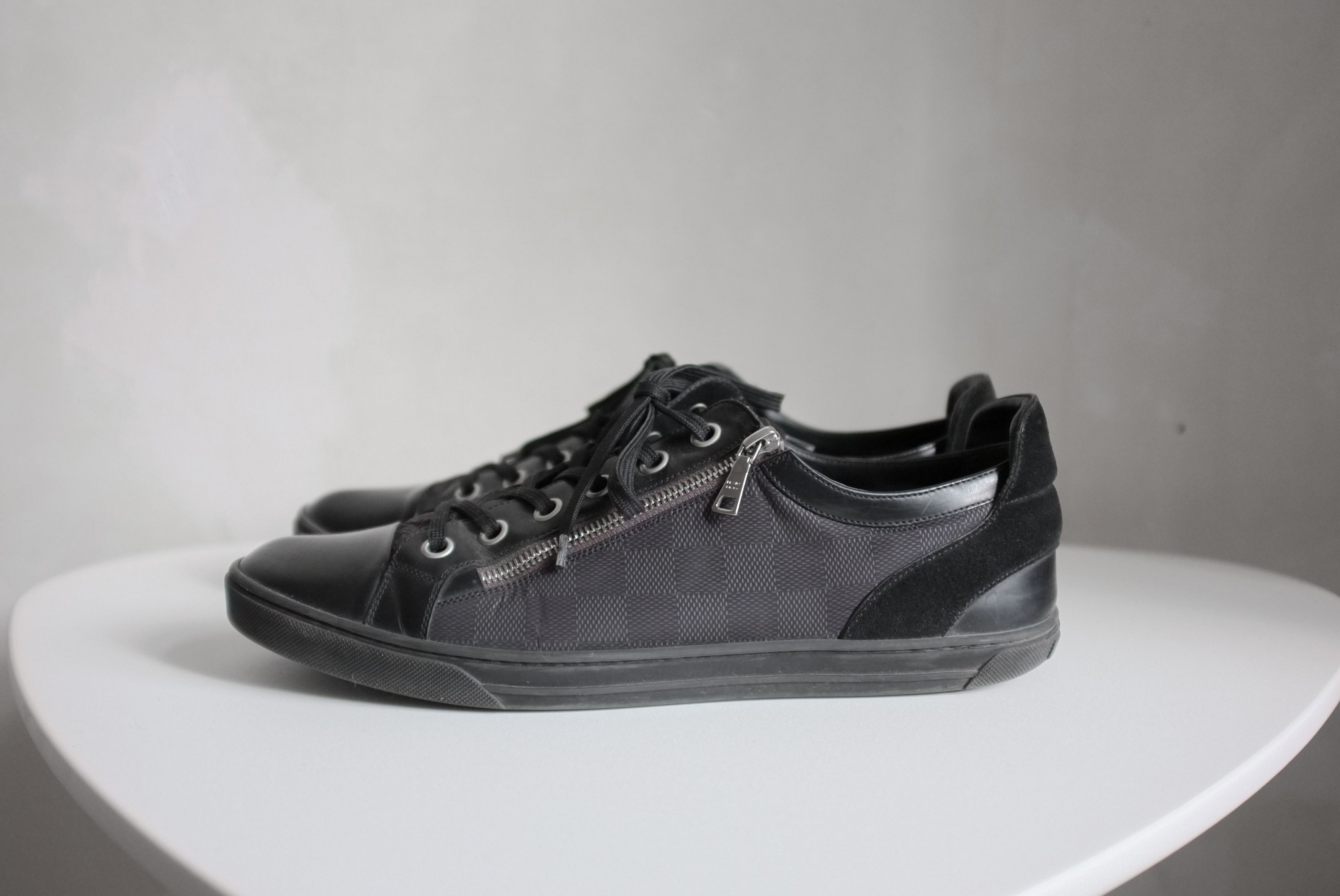 LOUIS VUITTON DAMIER GRAPHITE AVENTURE ZIP UP SNEAKERS