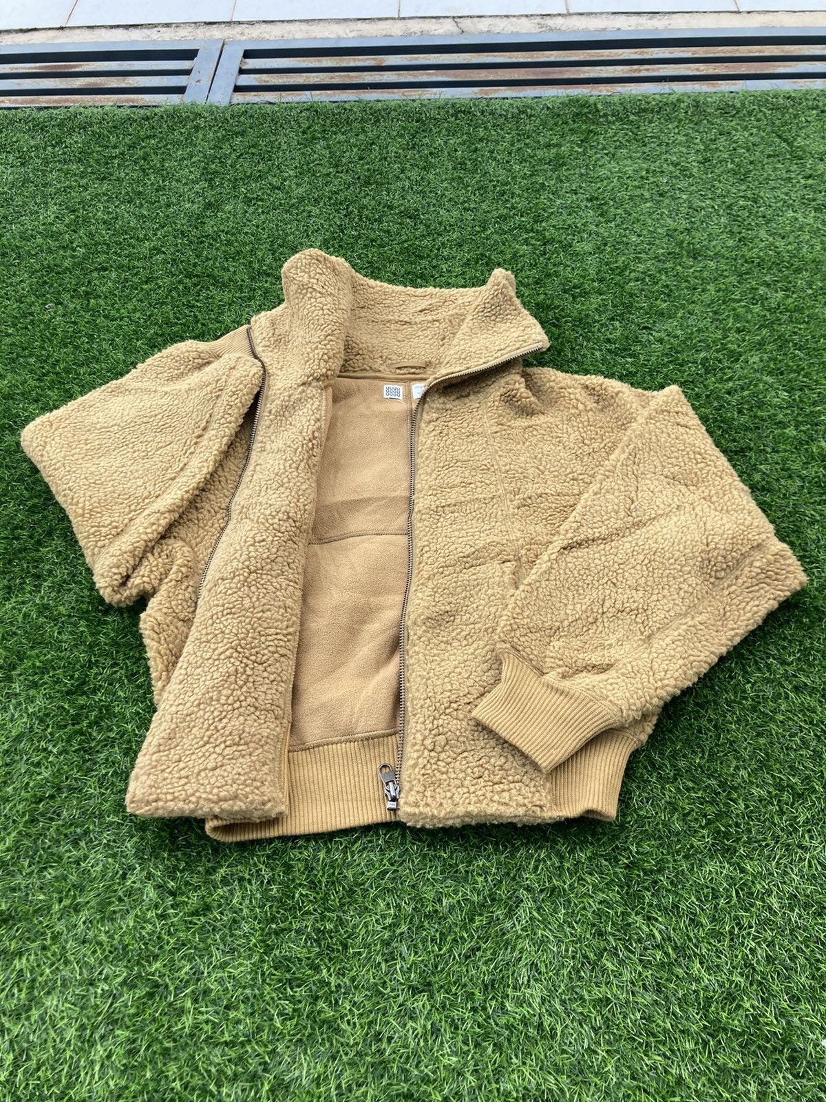 Christophe Lemaire CHRISTOPHER LEMAIRE X UNIQLO SHERPA JACKET Size US S / EU 44-46 / 1 - 3 Thumbnail