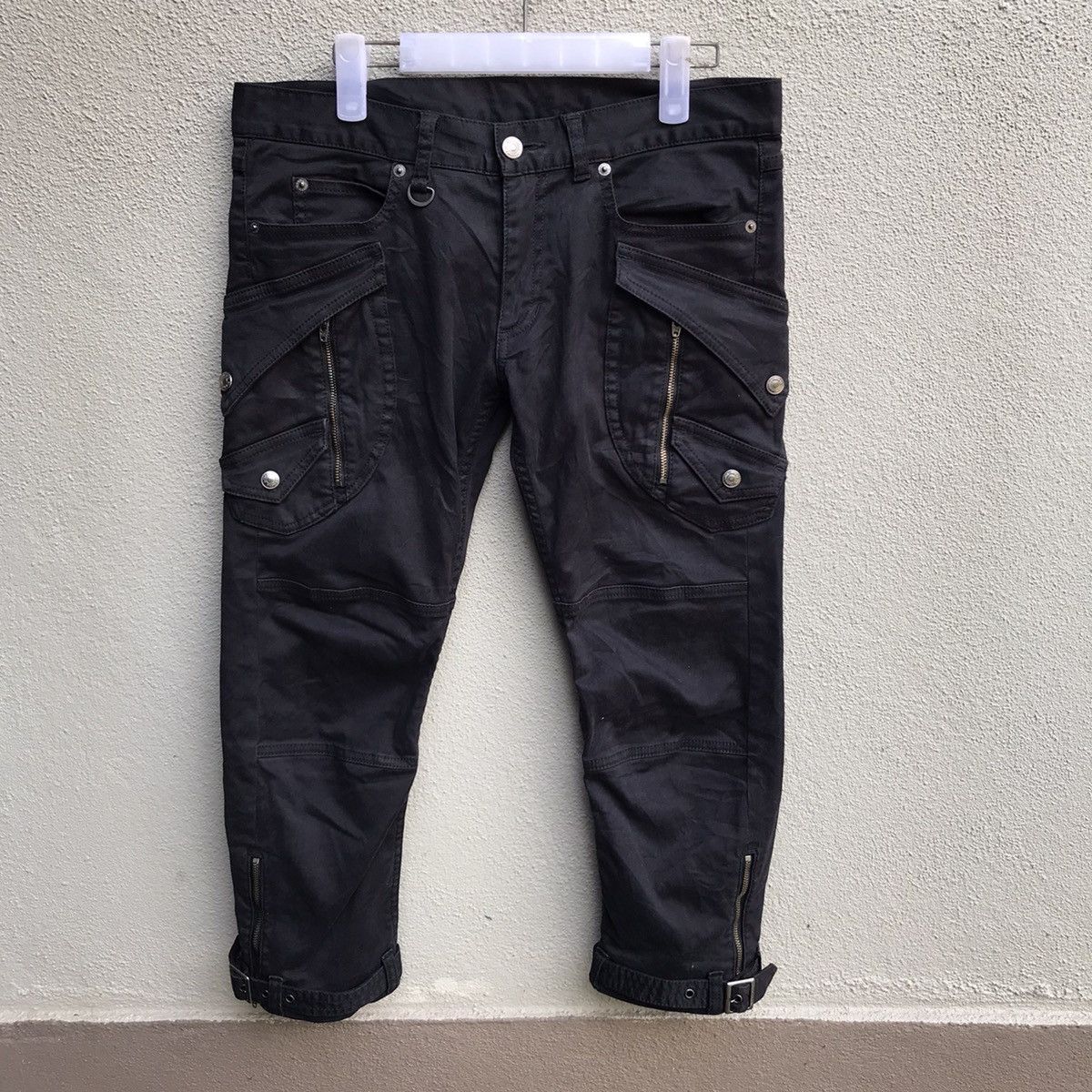 Hysteric Glamour HYSTERIC GLAMOUR bondage 3/4 pants cargo punk Size US 32 / EU 48 - 1 Thumbnail