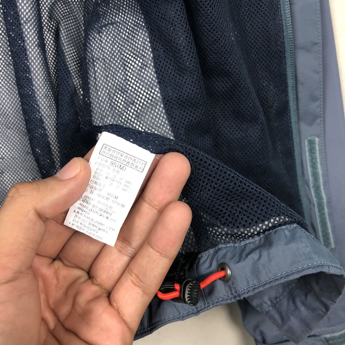 The North Face The North Face Resolve Jacket Windbreaker Nice Design Size US M / EU 48-50 / 2 - 12 Thumbnail