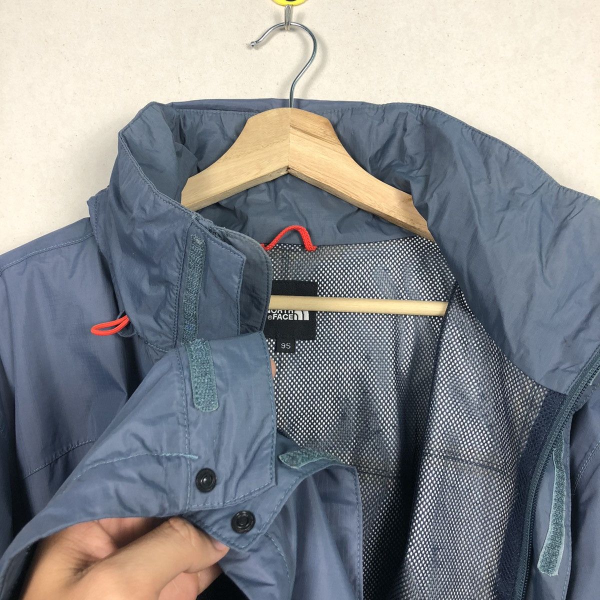 The North Face The North Face Resolve Jacket Windbreaker Nice Design Size US M / EU 48-50 / 2 - 8 Thumbnail