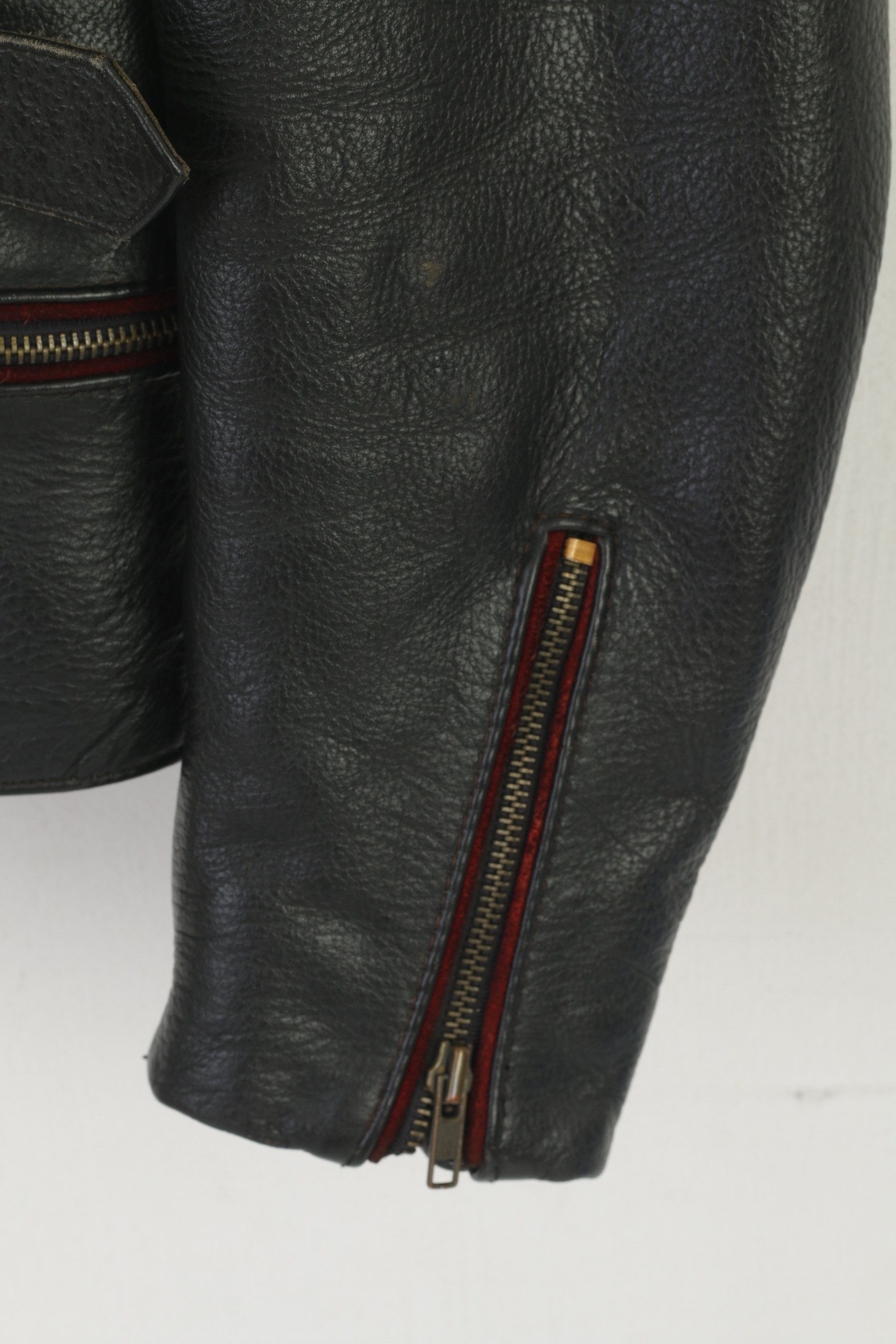 Vintage Vintage Men S Leather Jacket Black Vintage Biker Heavy 6184 Size US S / EU 44-46 / 1 - 4 Thumbnail