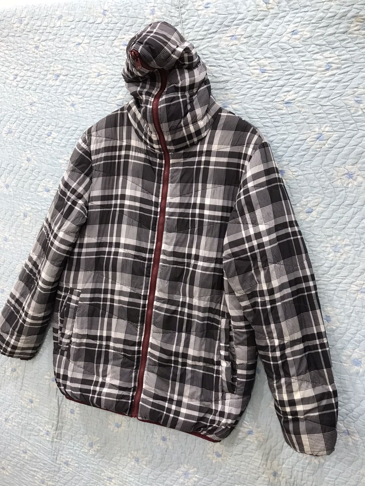 C33. GILEVANS RIVERSIBLE JACKET