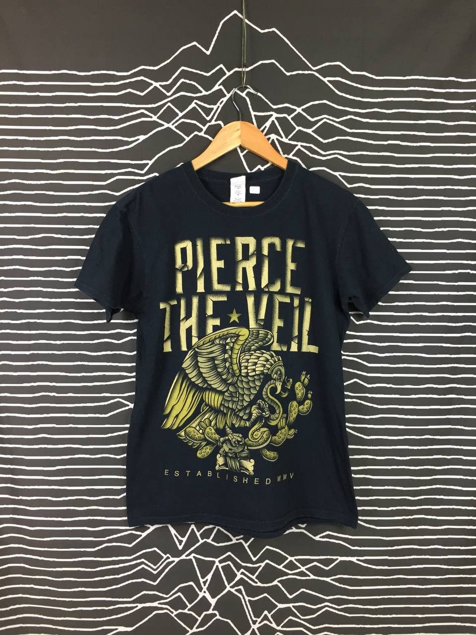 Band Tees Vtg Pierce The Veil Rock Band Tee Size US M / EU 48-50 / 2 - 2 Thumbnail