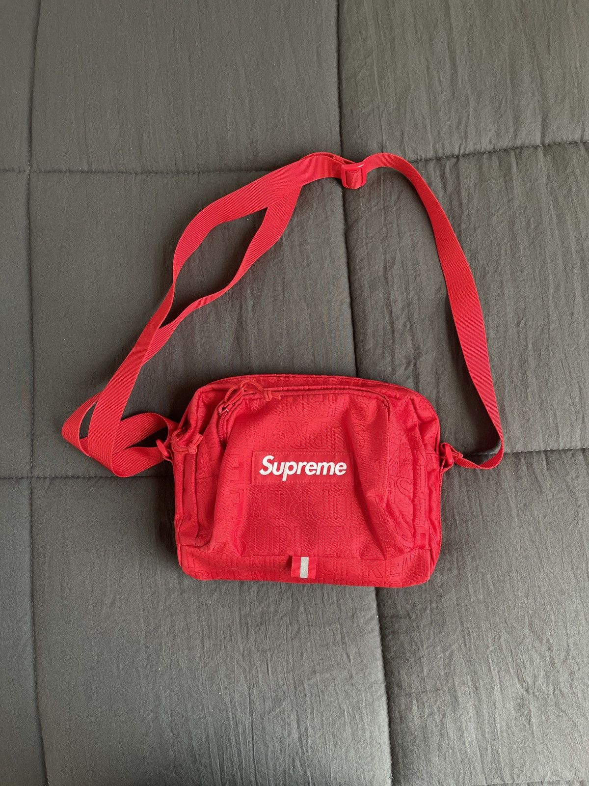 supreme ss19 shoulder bag new (red)