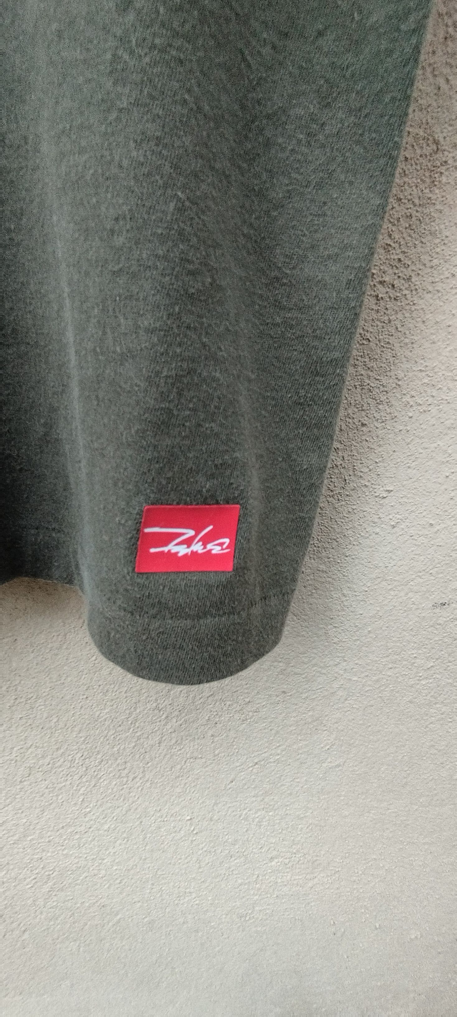 Futura × Uniqlo 🔥 Futura X Uniqlo t shirt Size US M / EU 48-50 / 2 - 4 Thumbnail