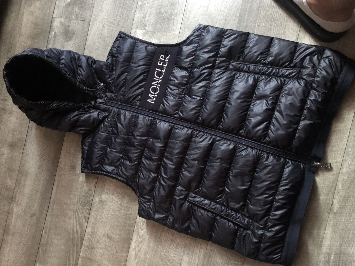 Moncler Moncler Laruns Gilet Size US S / EU 44-46 / 1 - 3 Thumbnail