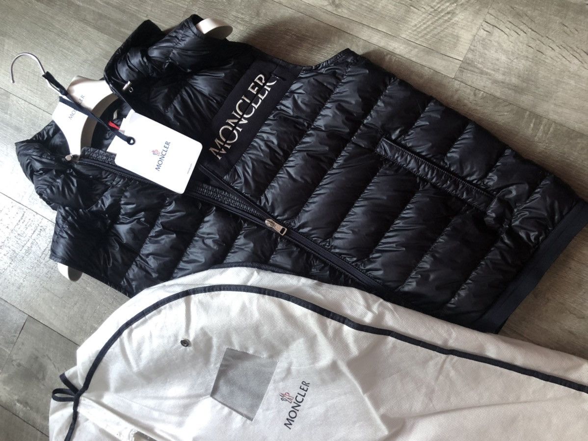Moncler Moncler Laruns Gilet Size US S / EU 44-46 / 1 - 2 Thumbnail