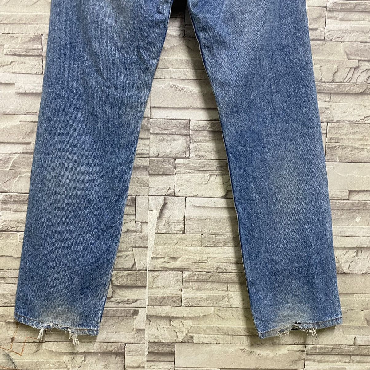 Levi's Vintage 90s Levis 501 Distressed Jeans 31x30 Size US 31 - 10 Thumbnail