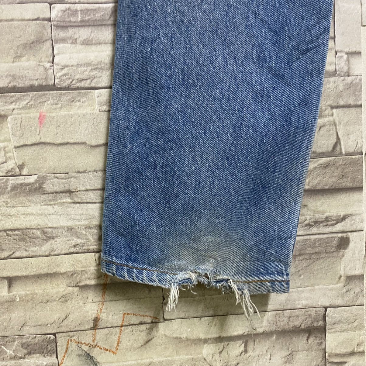 Levi's Vintage 90s Levis 501 Distressed Jeans 31x30 Size US 31 - 13 Thumbnail