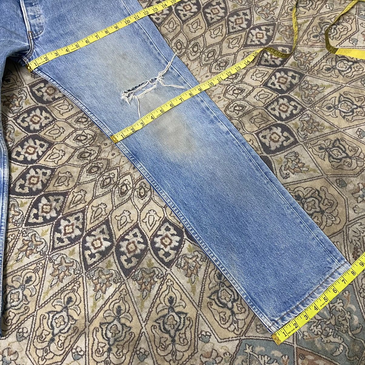 Levi's Vintage 90s Levis 501 Distressed Jeans 31x30 Size US 31 - 20 Thumbnail