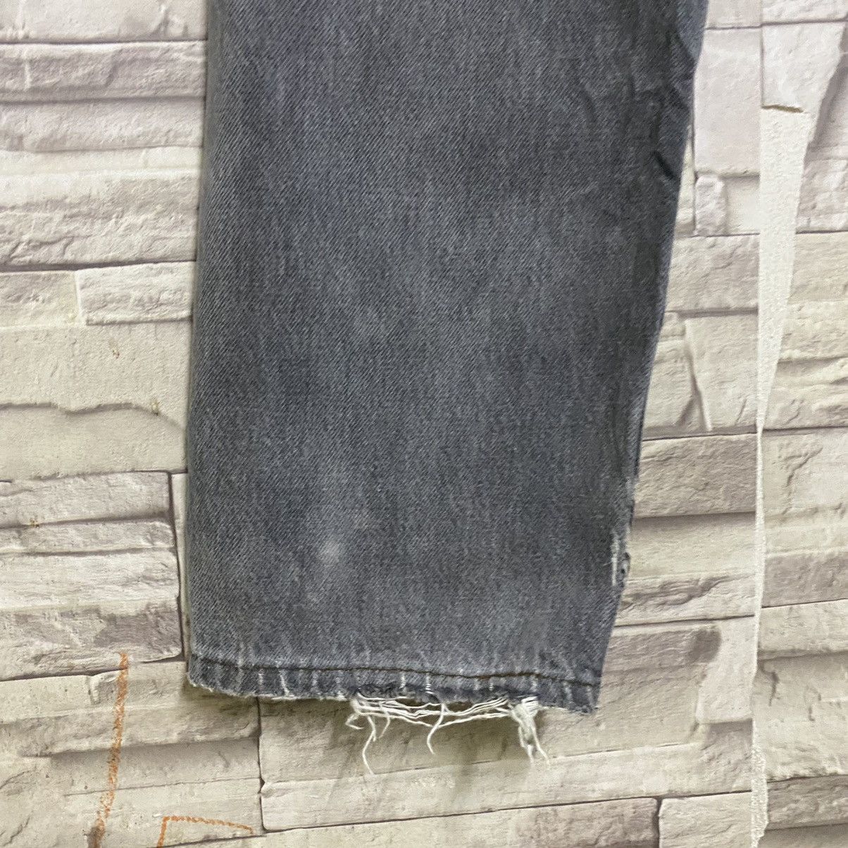 Levi's Vintage 80s Levis 501 Distressed Jeans 28x31 Made in USA Size US 28 / EU 44 - 13 Thumbnail