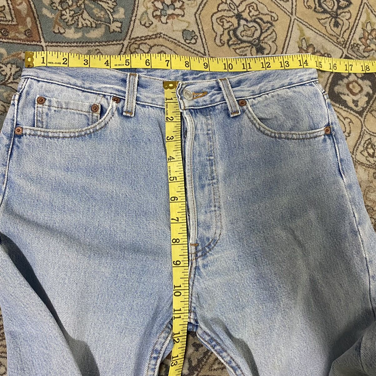 Levi's Vintage 90s Levis 501 Lightwash Distressed Jeans 29x31 Size US 29 - 18 Thumbnail