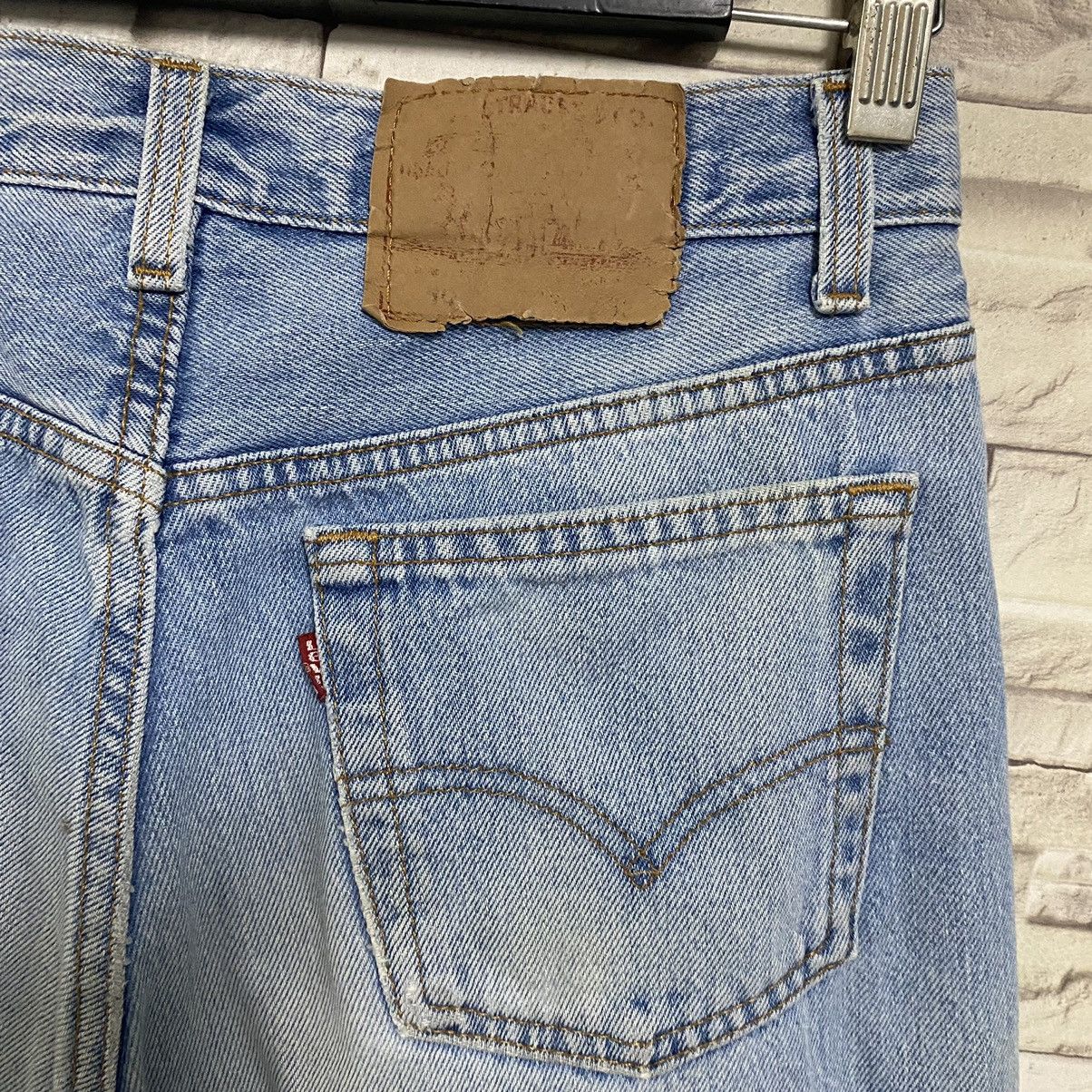 Levi's Vintage 90s Levis 501 Lightwash Distressed Jeans 29x31 Size US 29 - 13 Thumbnail