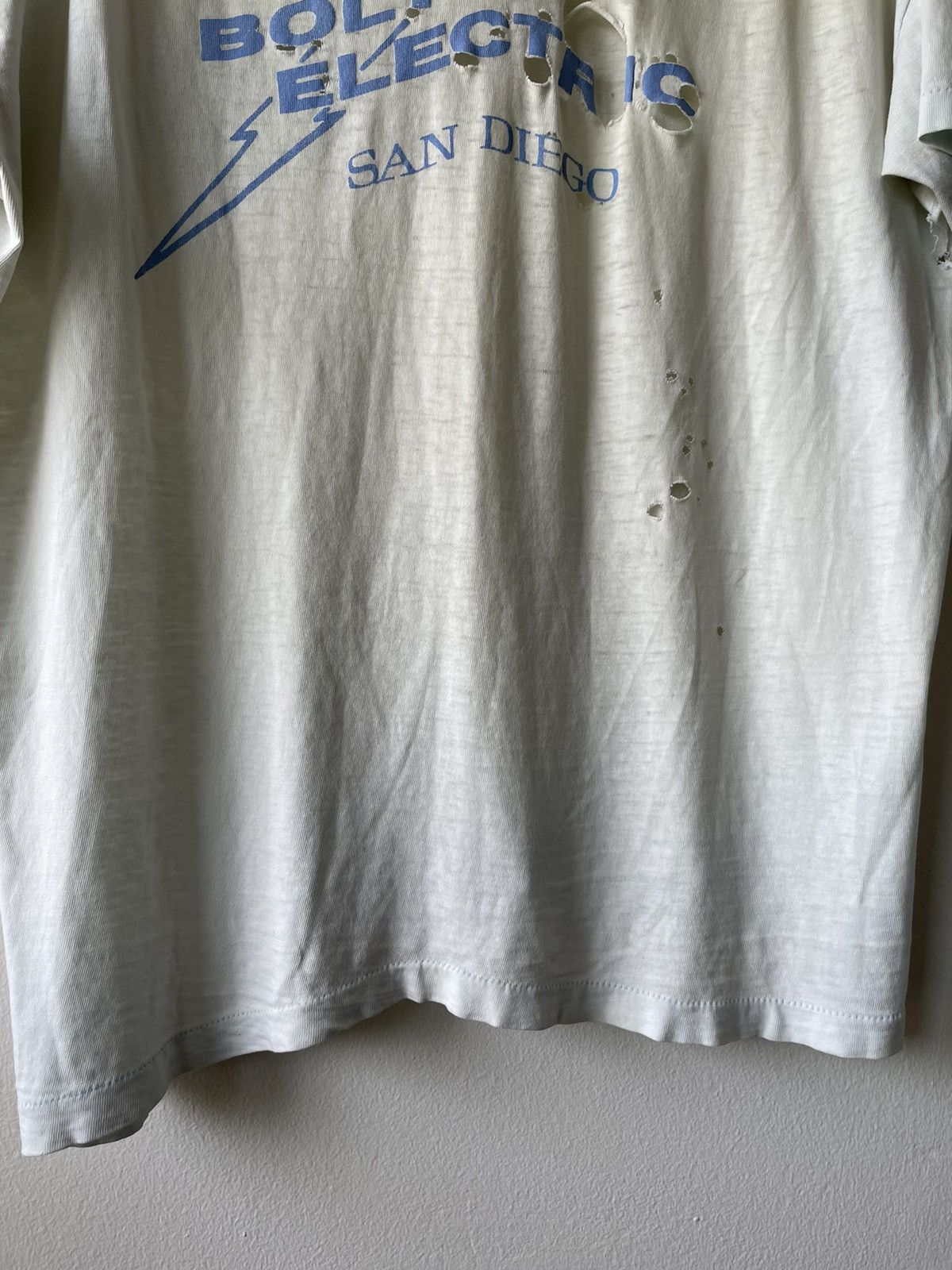 Vintage VINTAGE THRASHED ELECTRICIAN T-SHIRT Size US XL / EU 56 / 4 - 10 Thumbnail