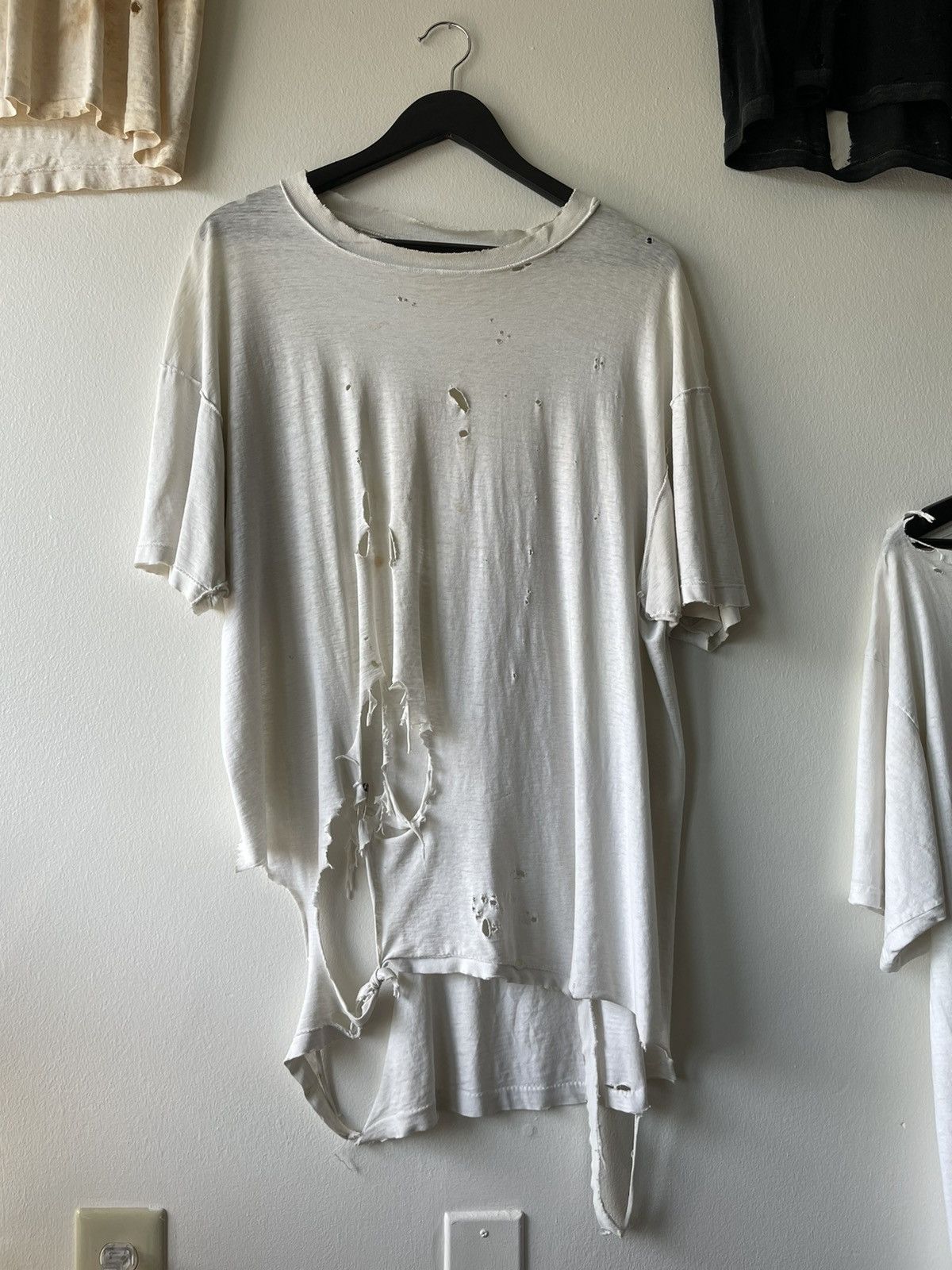 Vintage VINTAGE OBLITERATED T-SHIRT Size US L / EU 52-54 / 3 - 3 Thumbnail