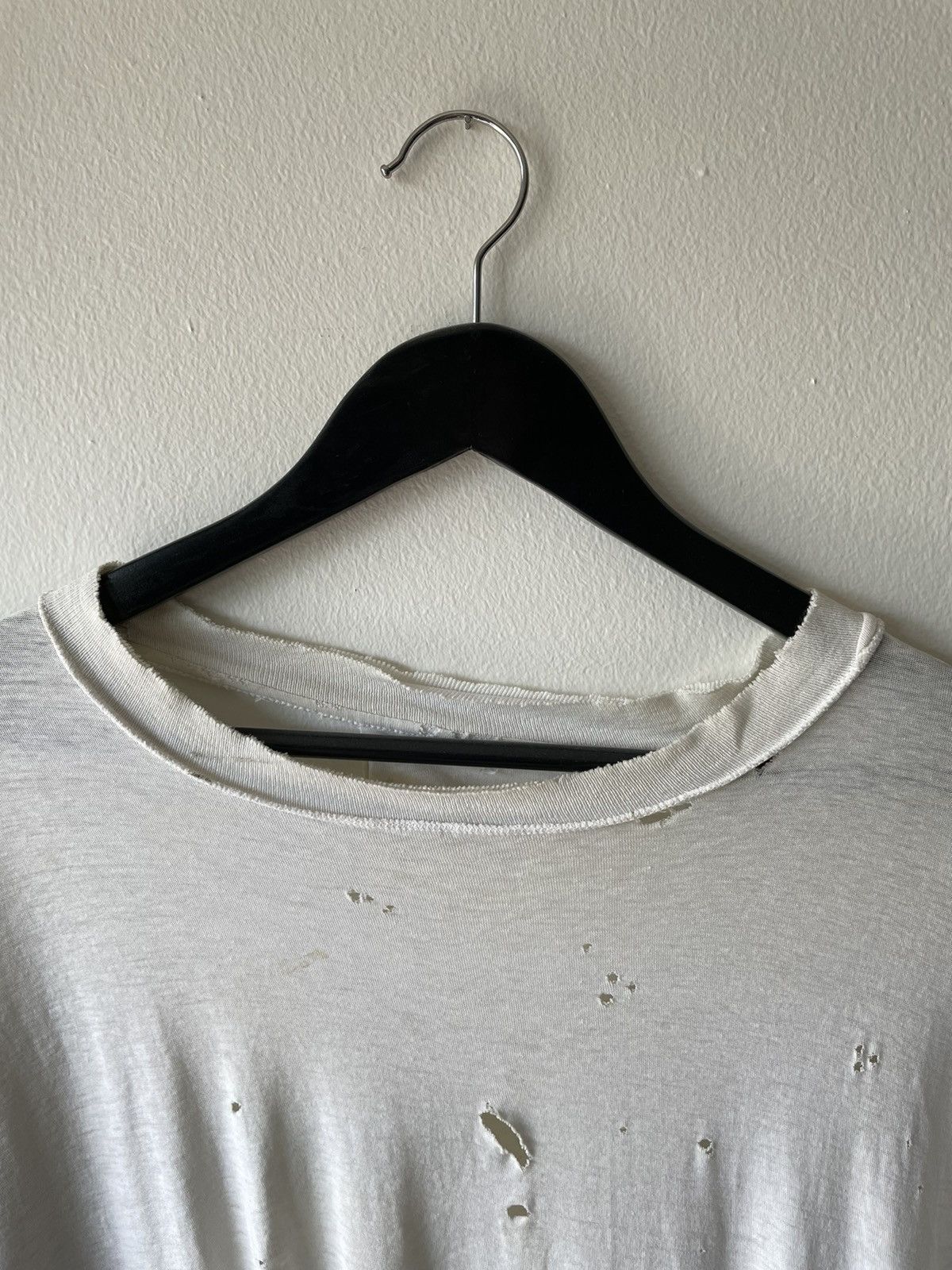 Vintage VINTAGE OBLITERATED T-SHIRT Size US L / EU 52-54 / 3 - 6 Thumbnail