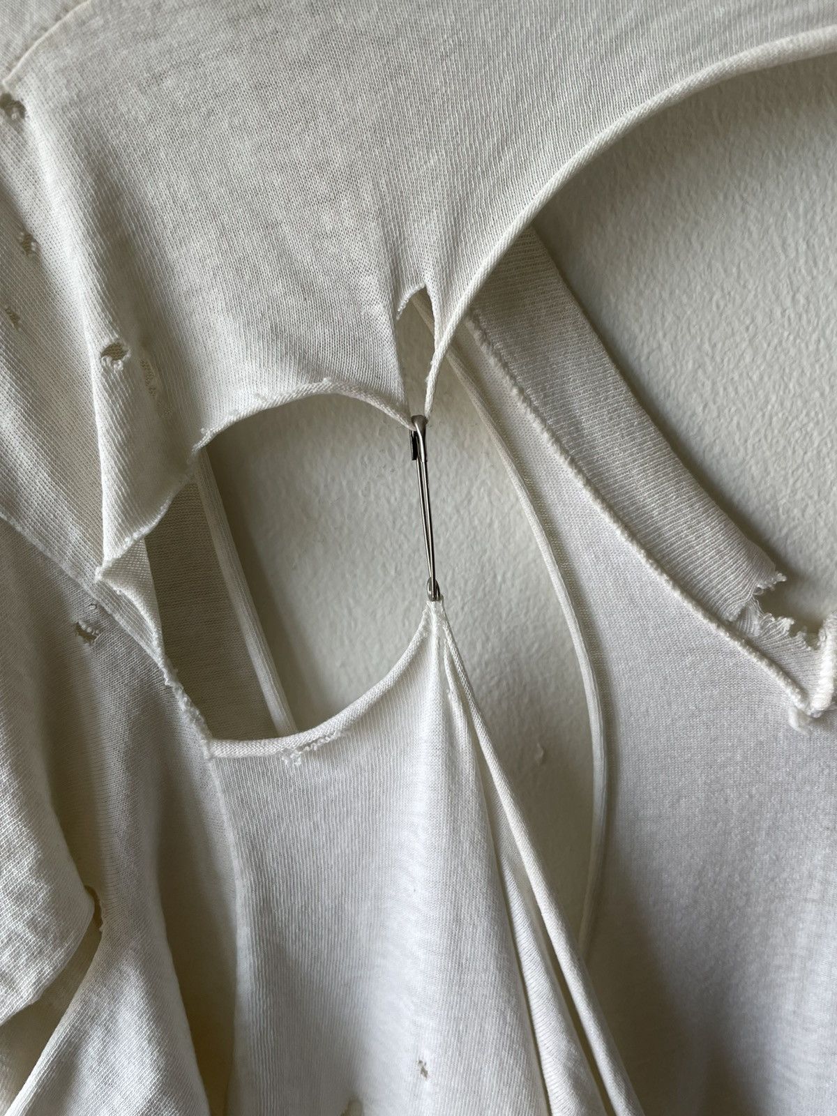 Vintage VINTAGE OBLITERATED V-NECK Size US L / EU 52-54 / 3 - 13 Thumbnail