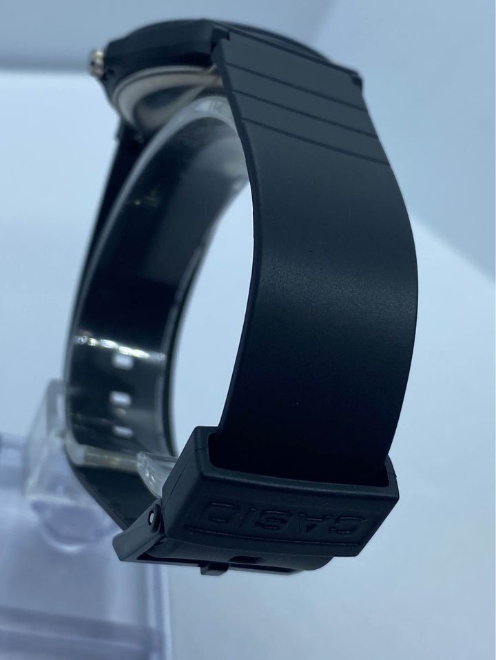 Casio Casio Watch UNISEX Size in wrist 36mm Diameter Rubber Band Size 36 - 5 Thumbnail