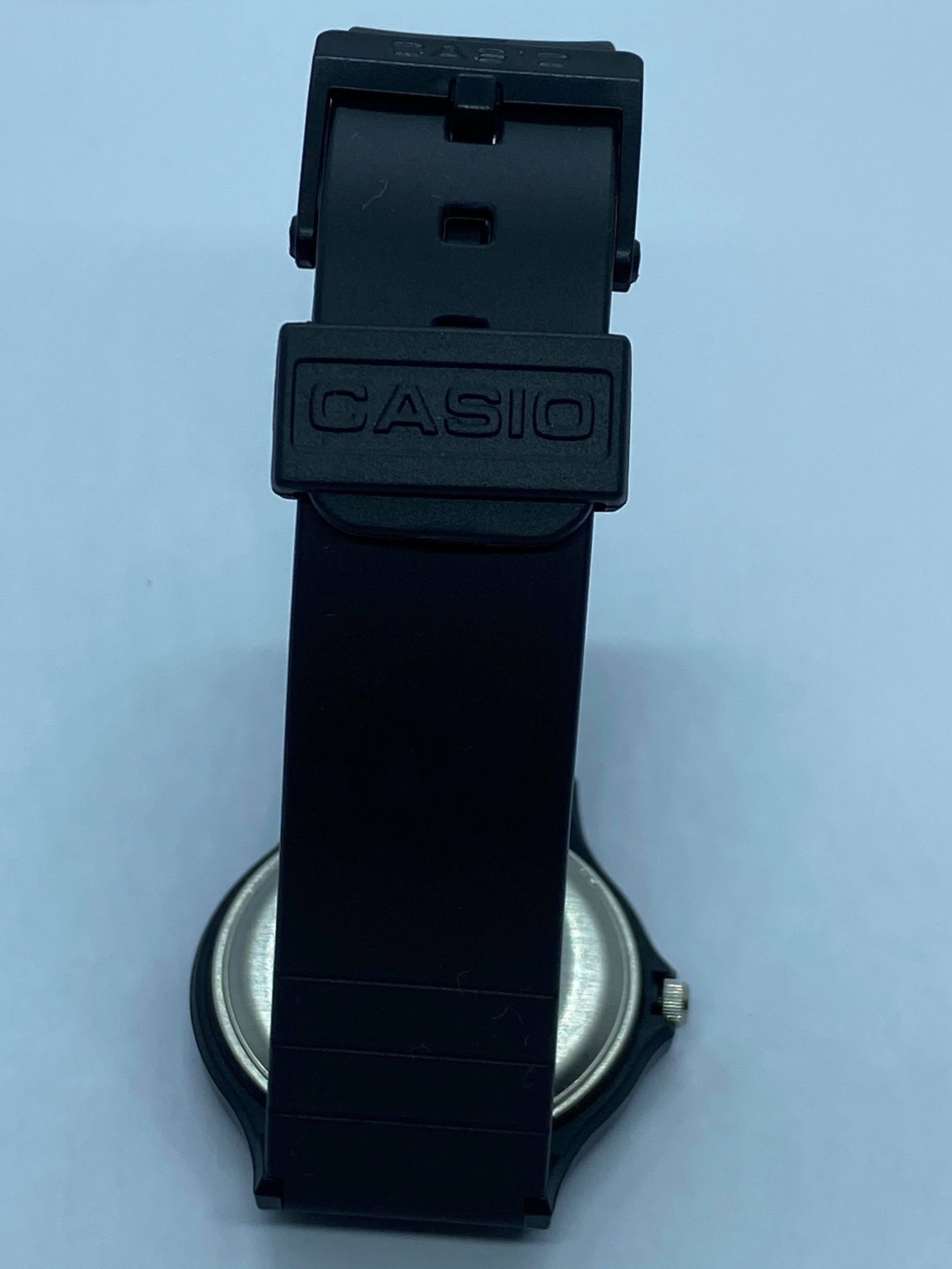 Casio Casio Watch UNISEX Size in wrist 36mm Diameter Rubber Band Size 36 - 7 Thumbnail