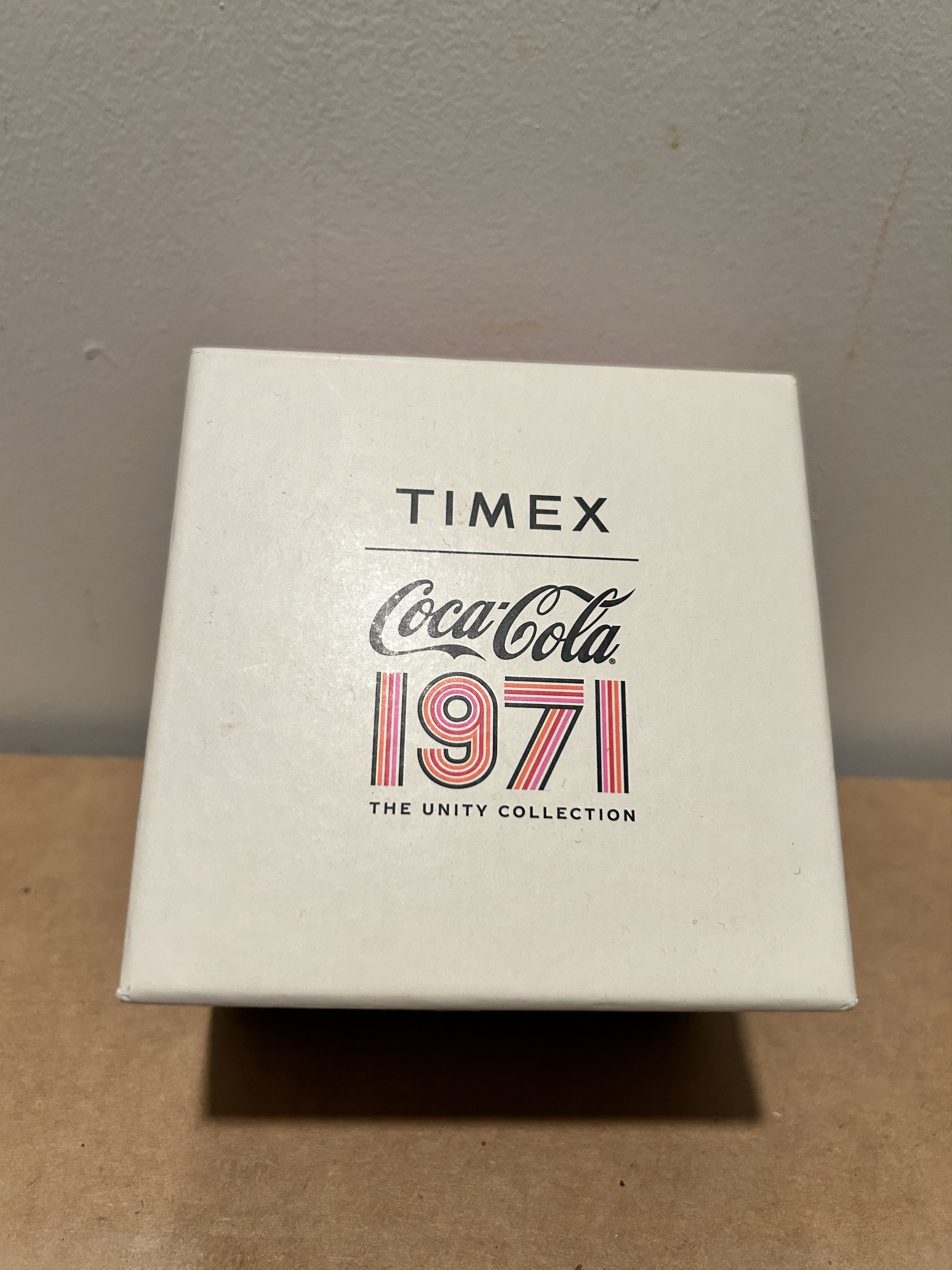 Coca Cola Timex Q x Coca-Cola Unity 38mm unisex Stainless Steel Watch Size ONE SIZE - 5 Thumbnail