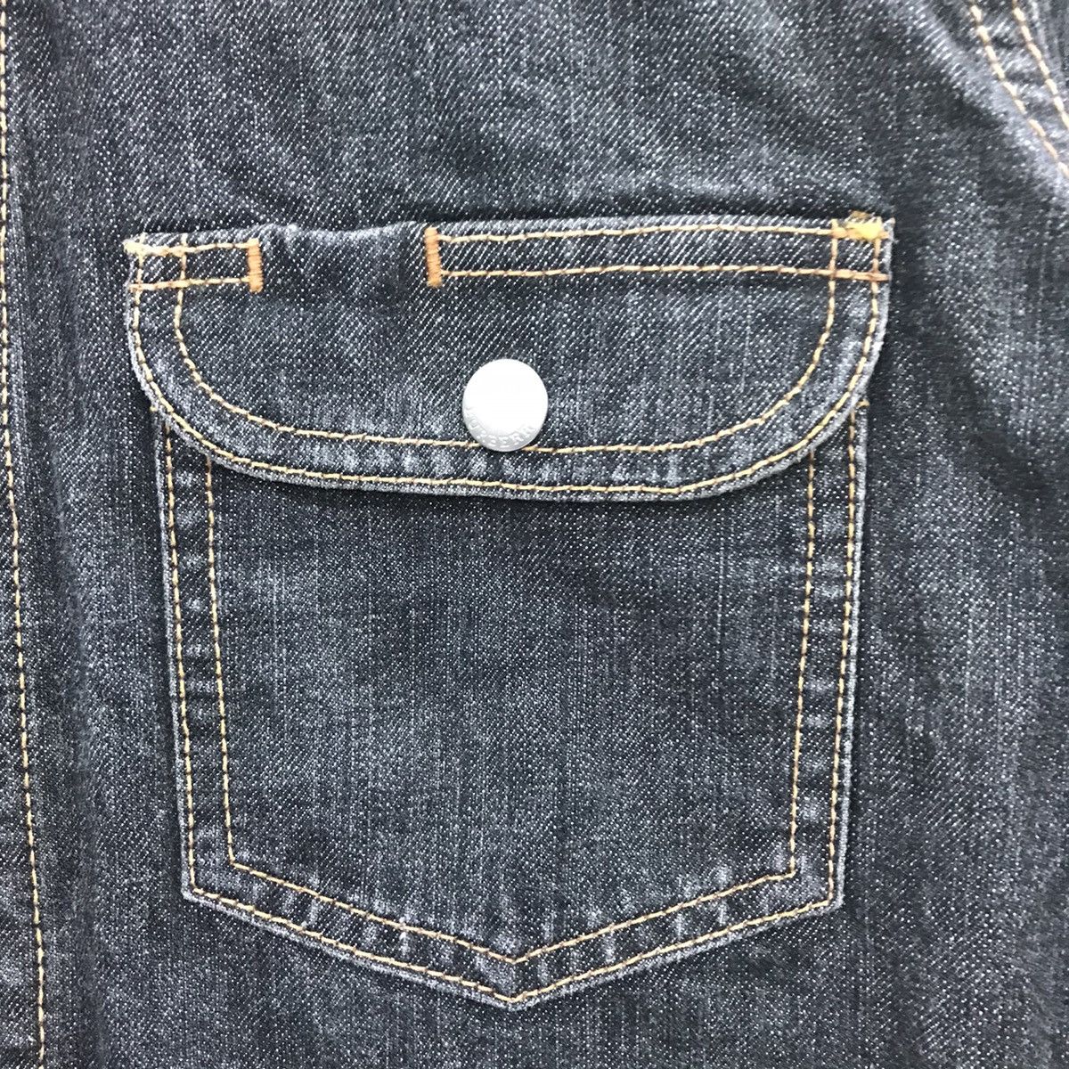 Burberry Rare!! Burberry London Blue Label Denim Jacket Size US M / EU 48-50 / 2 - 5 Thumbnail
