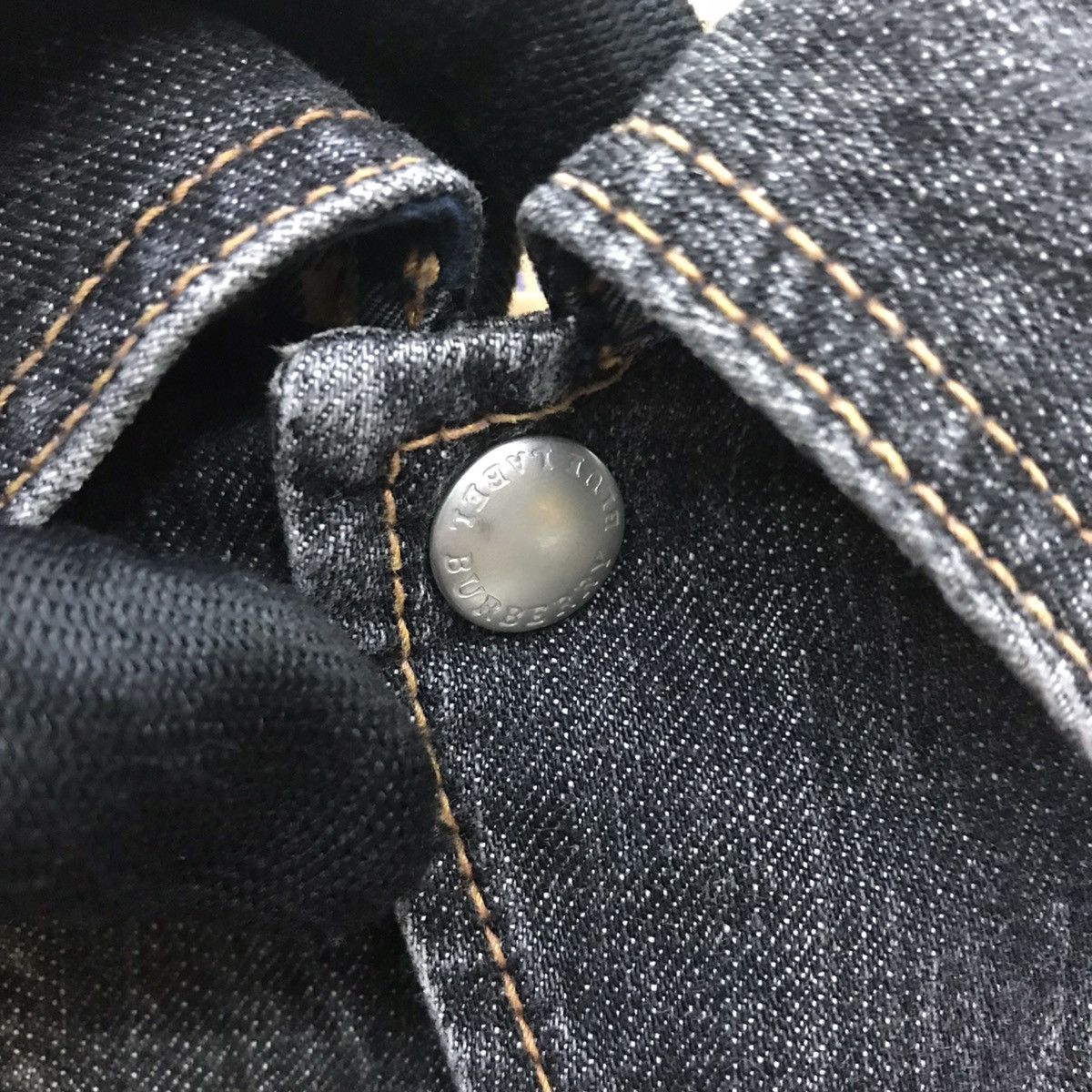 Burberry Rare!! Burberry London Blue Label Denim Jacket Size US M / EU 48-50 / 2 - 6 Thumbnail