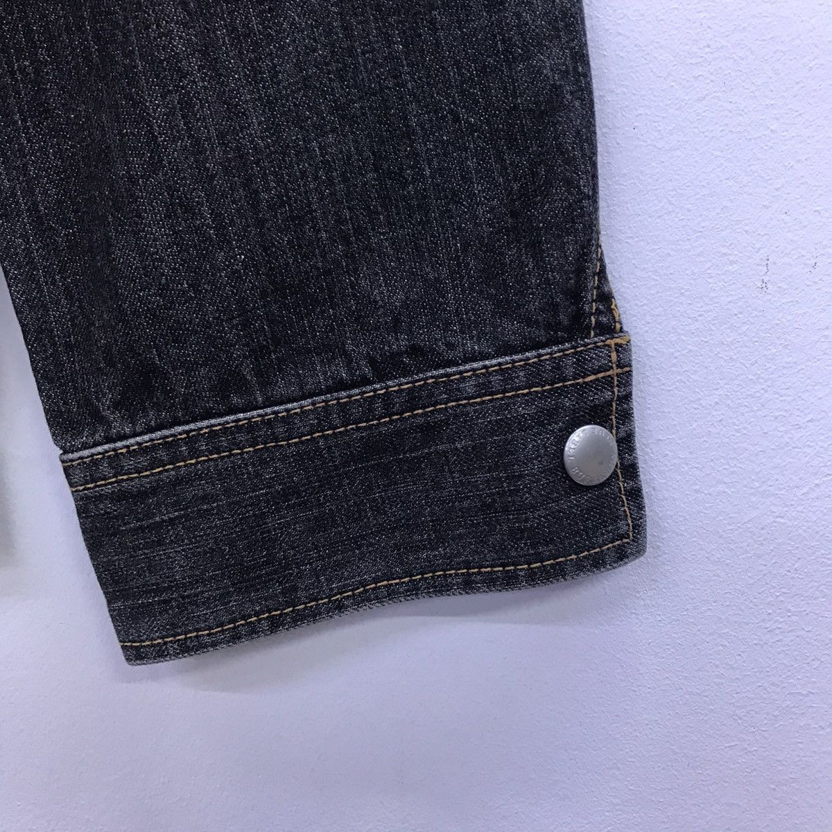 Burberry Rare!! Burberry London Blue Label Denim Jacket Size US M / EU 48-50 / 2 - 10 Thumbnail