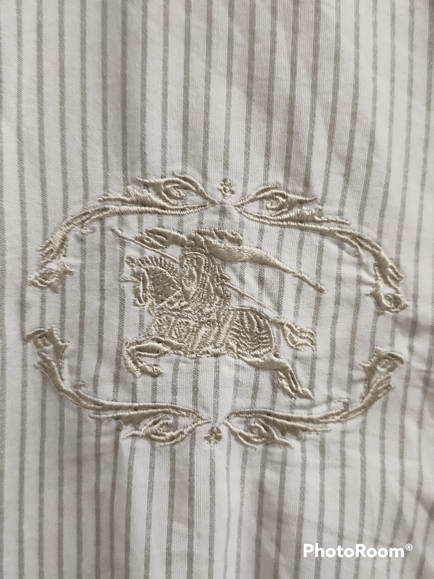 Burberry Burberry long sleeve button up White Stripe Size US XS / EU 42 / 0 - 4 Thumbnail