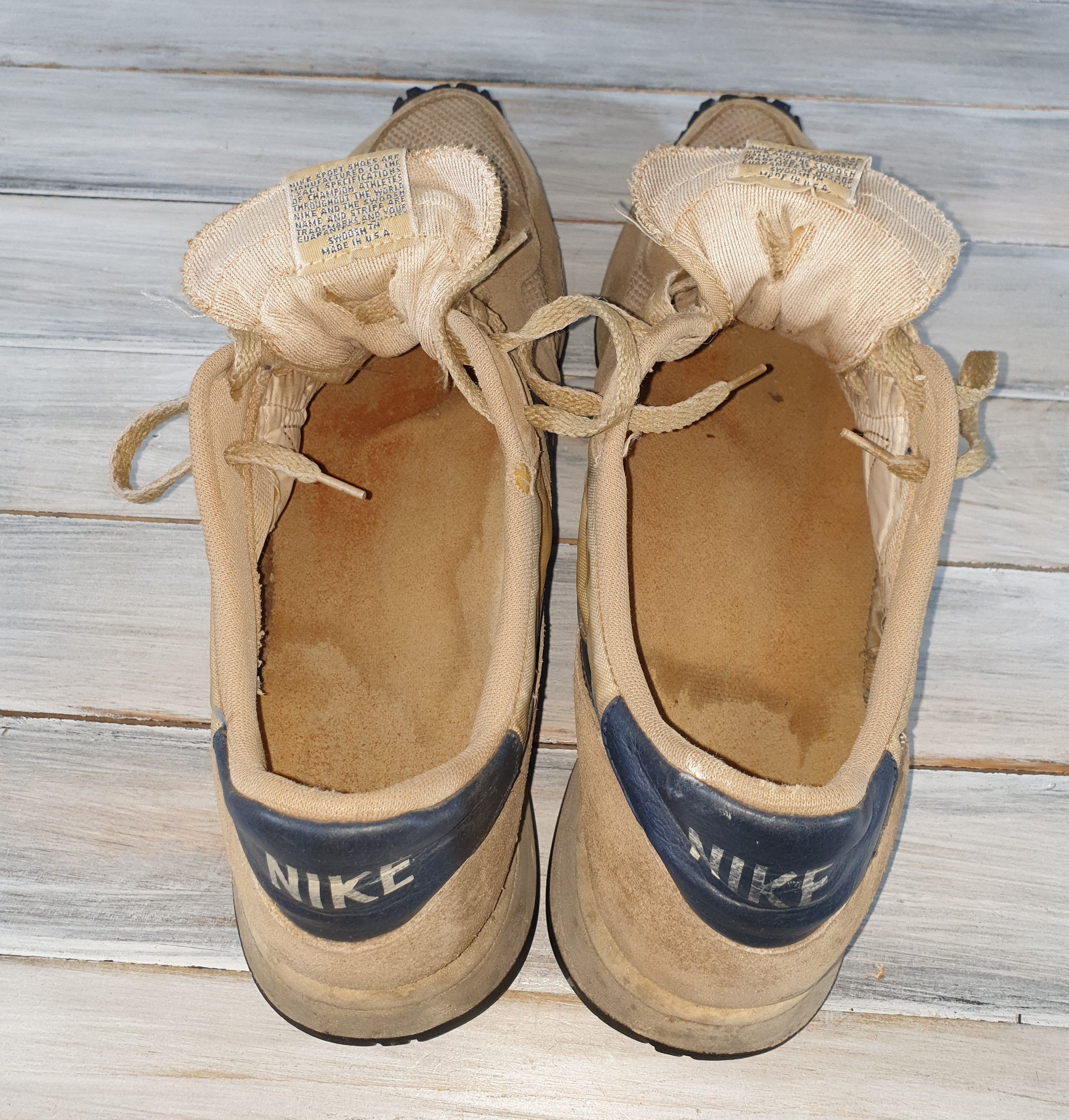 Nike Vintage Nike Equator 1982 Made In USA Sneakers Very Rare Size US 10.5 / EU 43-44 - 24 Thumbnail