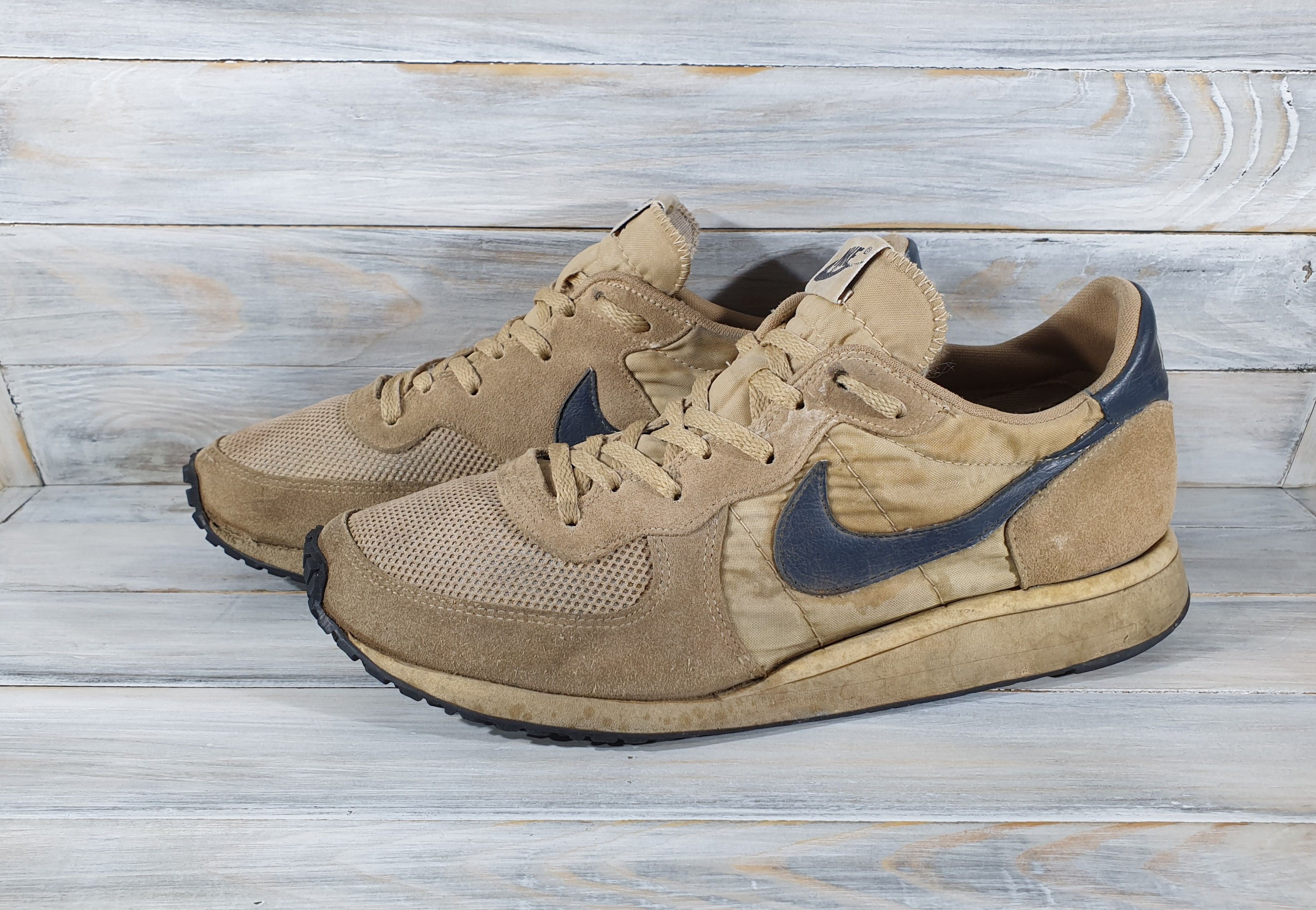 Nike Vintage Nike Equator 1982 Made In USA Sneakers Very Rare Size US 10.5 / EU 43-44 - 19 Thumbnail