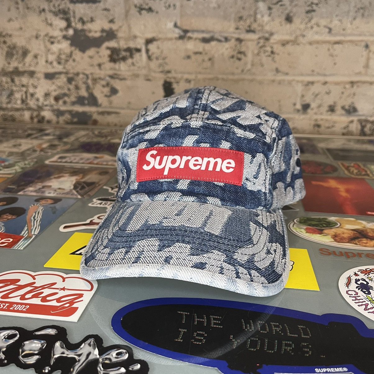 Supreme Fat Tip Jacquard Denim Camp Cap BlueSupreme Fat Tip Jacquard Denim  Camp Cap Blue - OFour