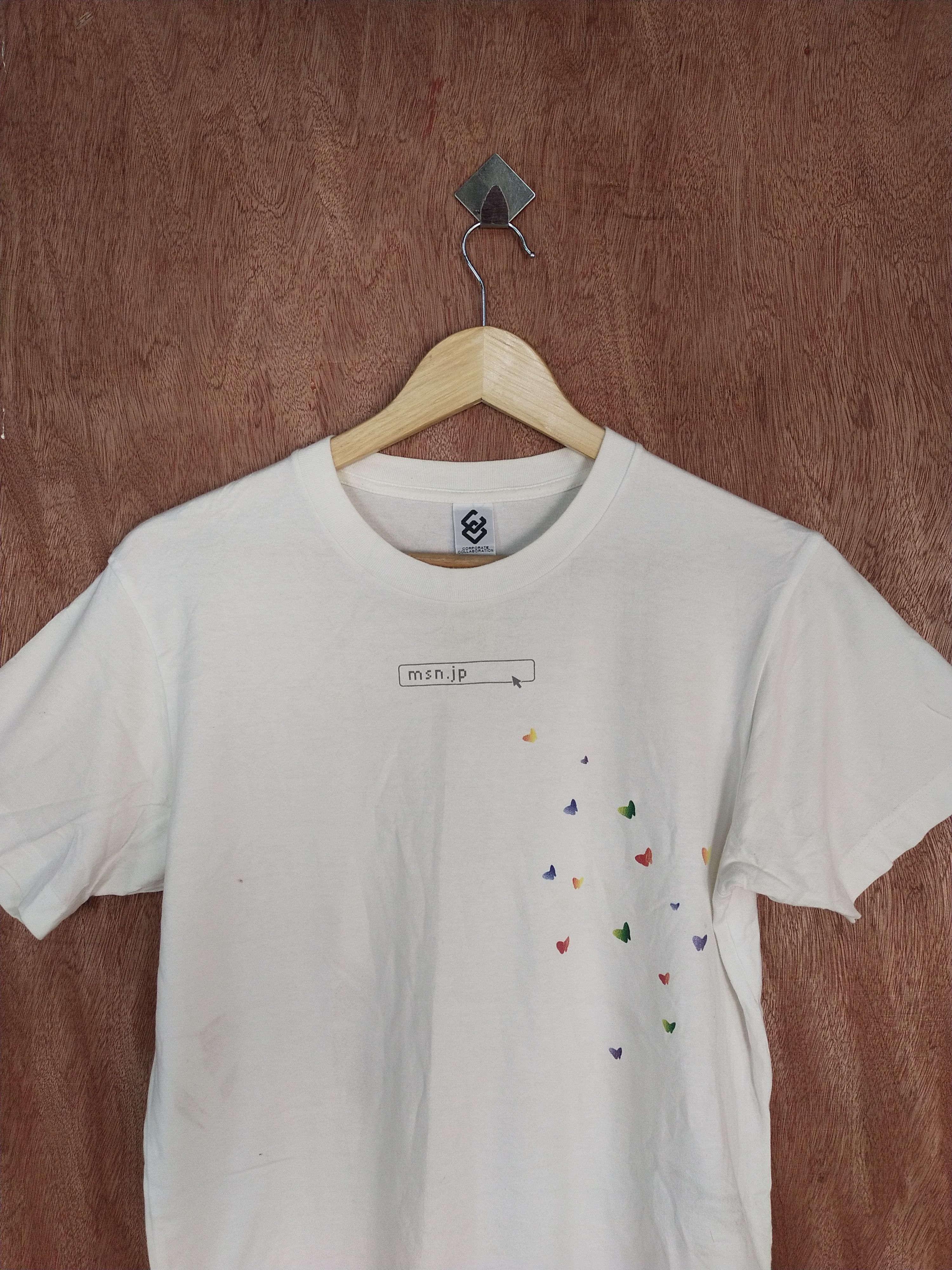 Japanese Brand Uniqlo X MSN.JP designer by Grinder man white Tshirt #S052 Size US S / EU 44-46 / 1 - 2 Thumbnail